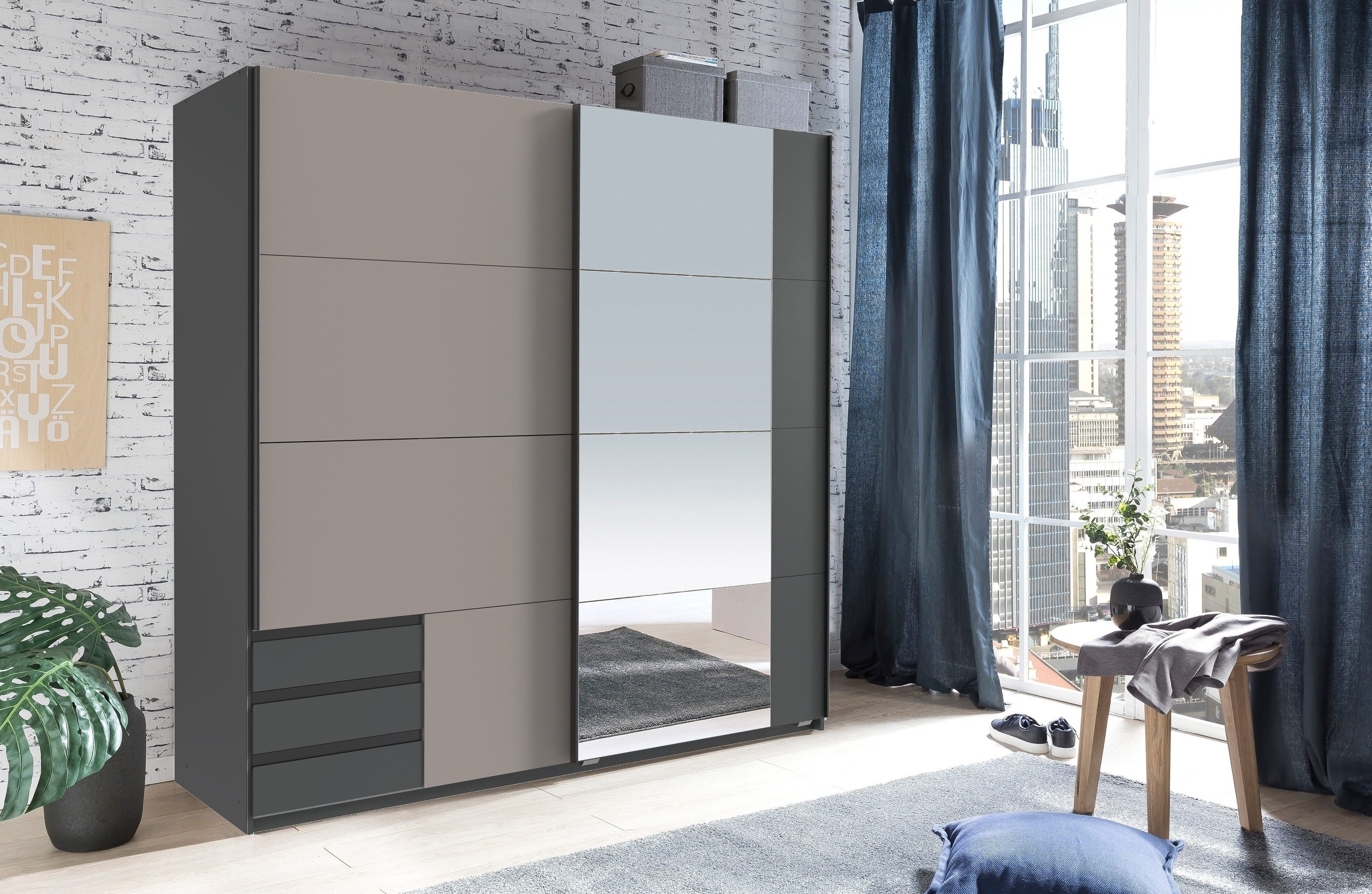 freiraum Schwebetürenschrank Emden 3 Schübe, Spiegel / GRAPHIT + SAHARAGRAU - 179x198x65cm (BxHxT)