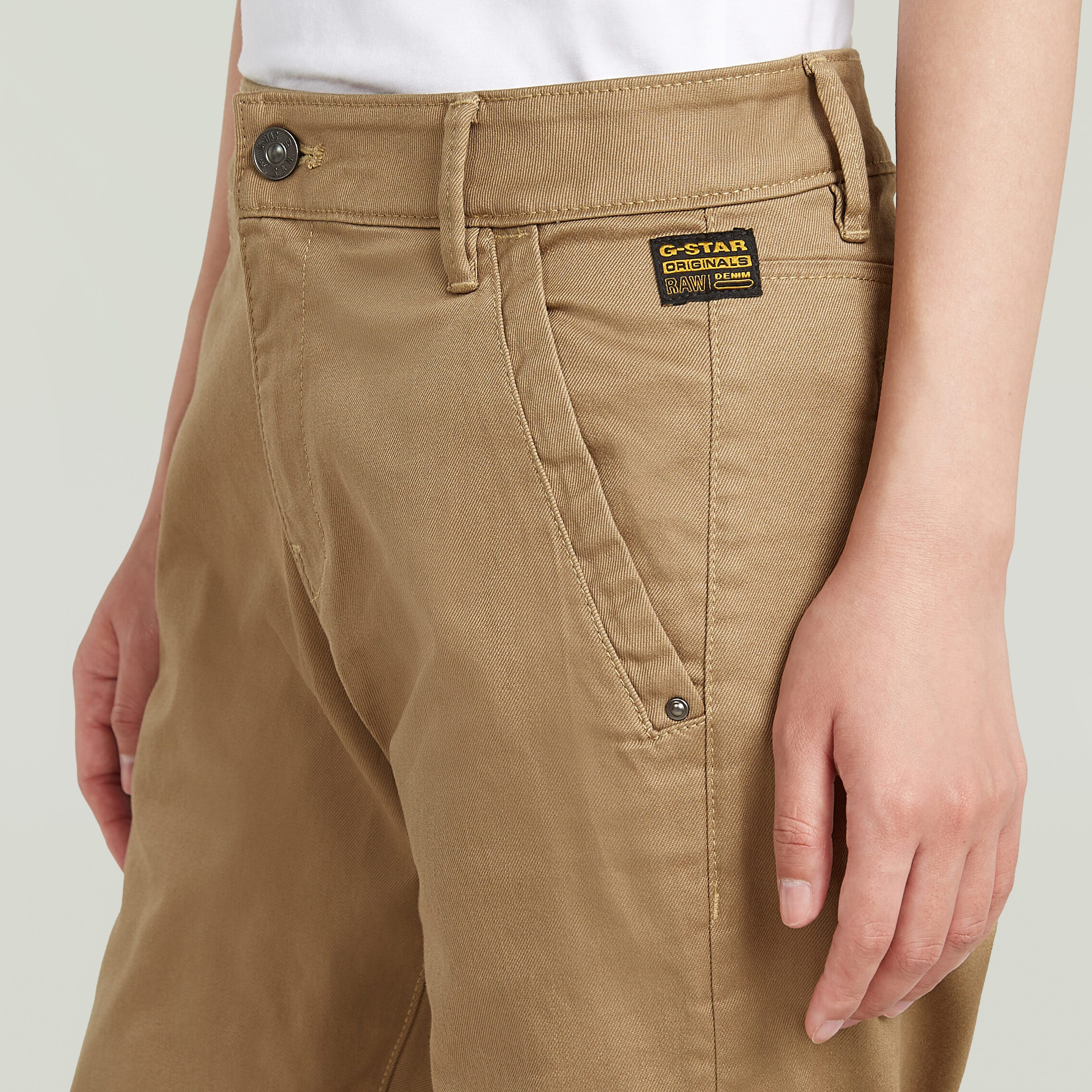 G-STAR Chinohose Kate Chino Boyfriend mit Relaxed Fit an Hüfte und Oberschenkeln