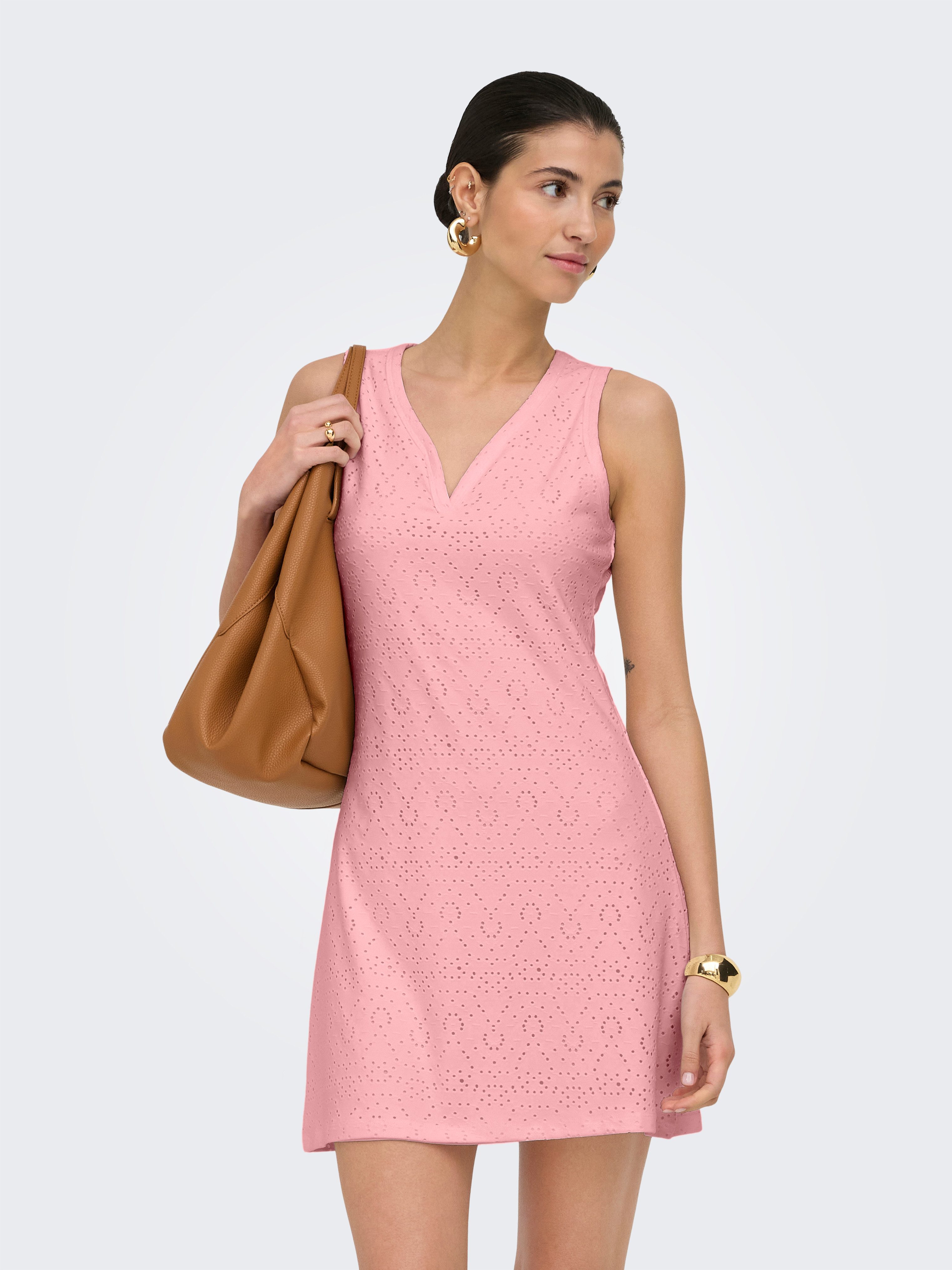 ONLY Spitzenkleid ONLSMILLA S/L V-NECK DRESS JRS Materialmix, regular fit, V-Ausschnitt