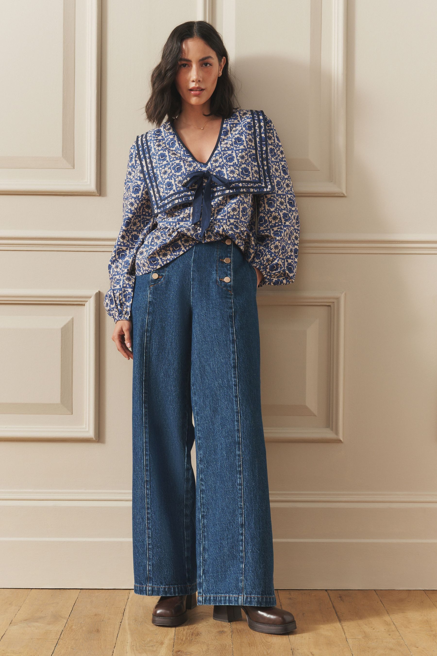LAURA ASHLEY Weite Jeans Laura Ashley Jeans mit geknöpfter Front (1-tlg)