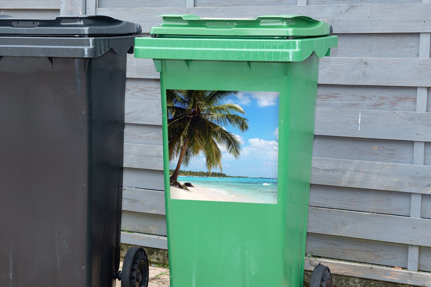 Sticker, - St), Mülleimer-aufkleber, - Abfalbehälter MuchoWow Mülltonne, Palme Wolken Container, (1 Tropisch Wandsticker