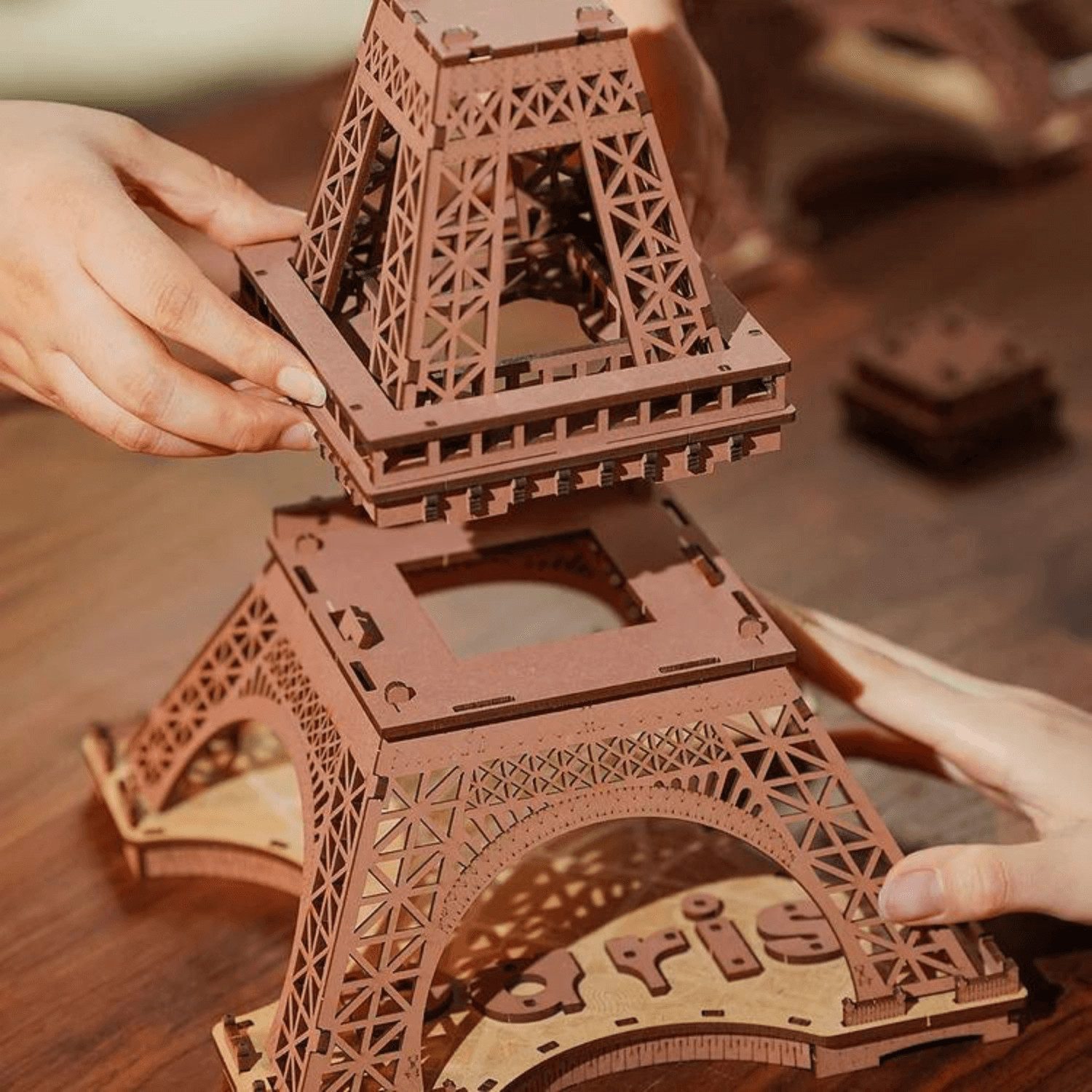Robotime 3D-Puzzle Robotime Nachts am Eiffelturm günstig online kaufen