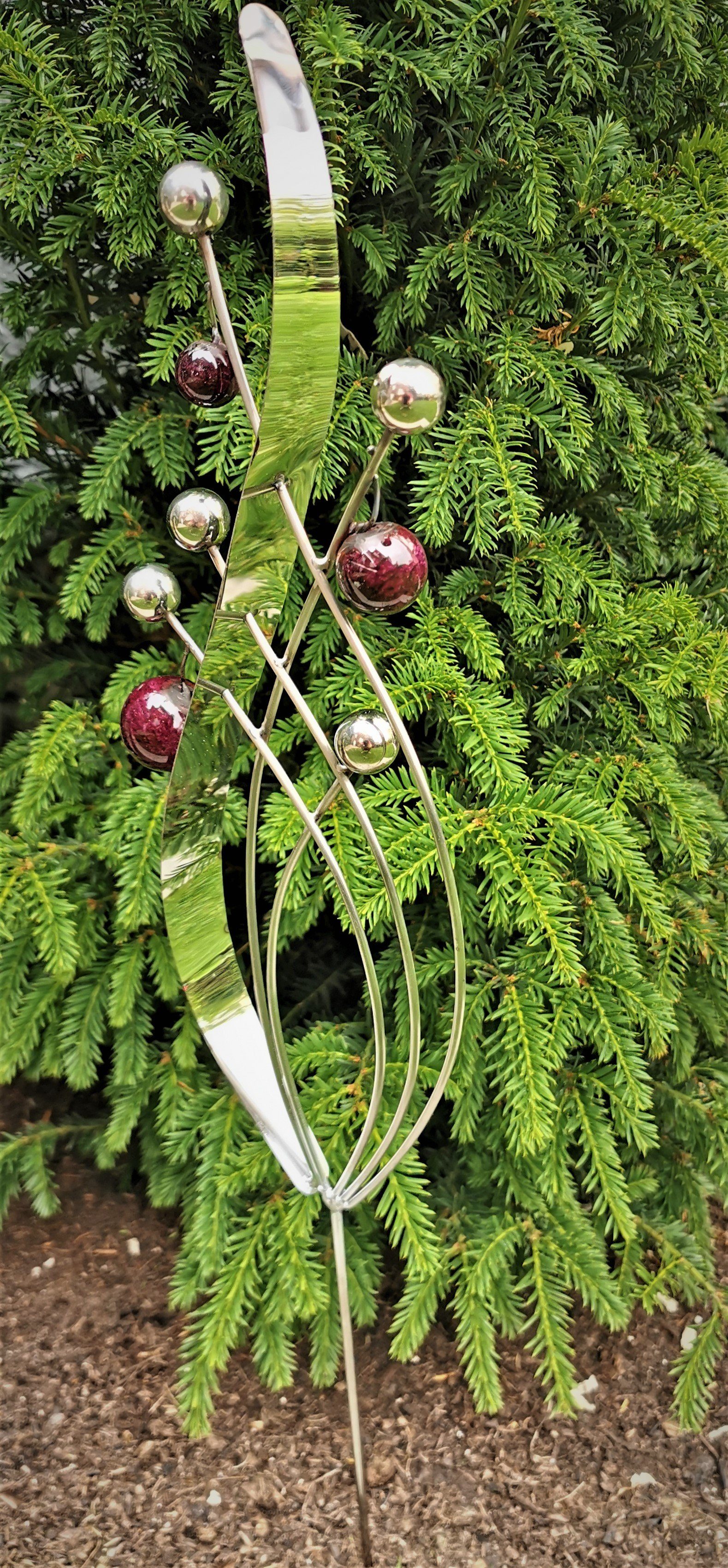 Skulptur klein Pflanzstecker Edelstahl Venedig in mit Beetstecker Jürgen Bocker Gartenstecker Kugeln violett Garten-Ambiente Gartenstecker