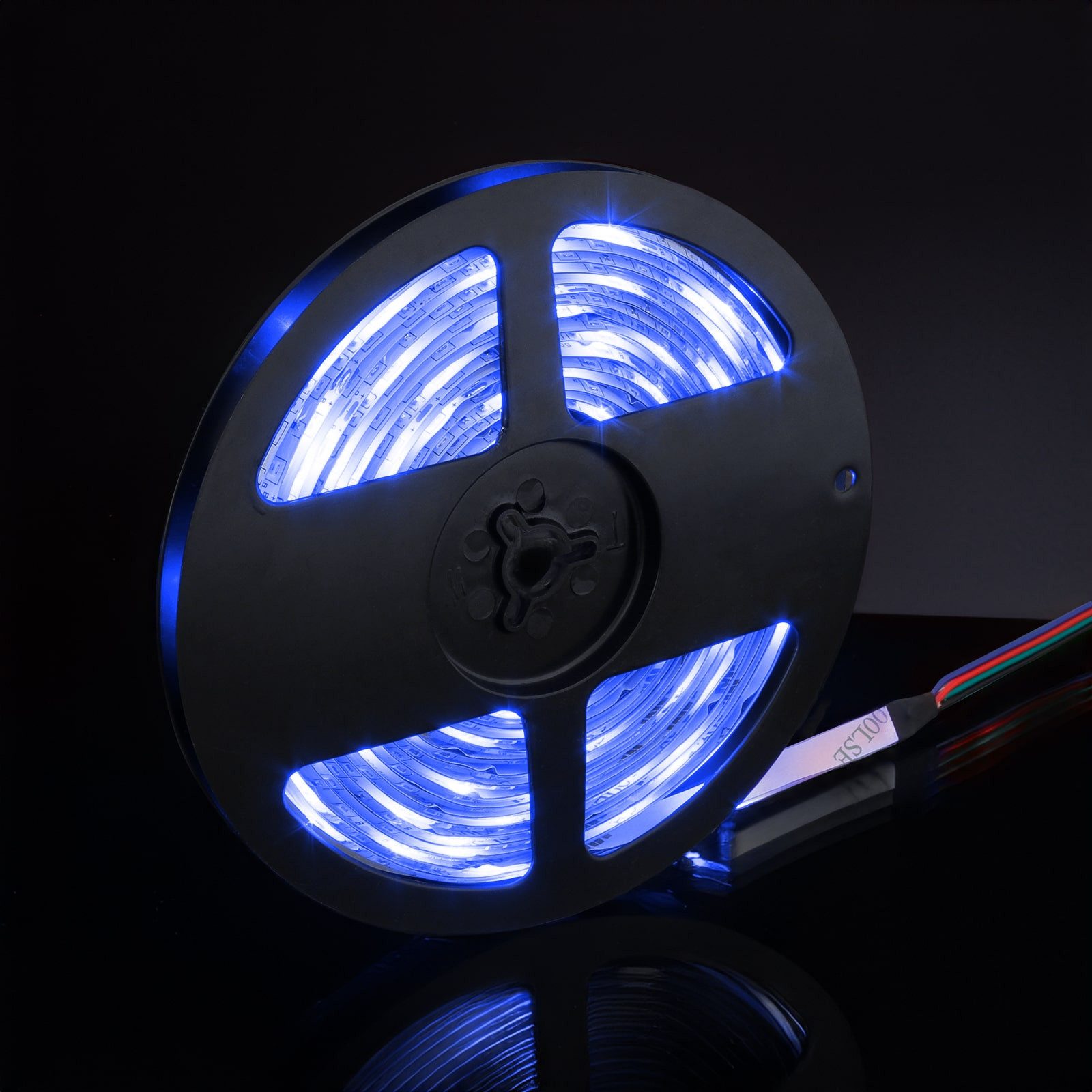 EAXUS LED Stripe - IP65 Wasserfeste LED Lichterkette. RGB Bunt, Licht Band, 4 Farbwechselprogramme, Dimmfunktion, Fernbedienung