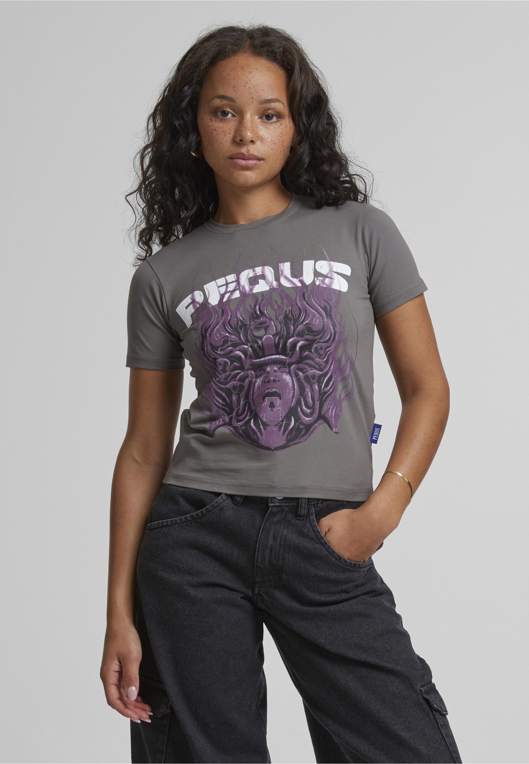 PEQUS T-Shirt PEQUS PEQUS Fitted Medusa Graphic T-shirt (1-tlg)