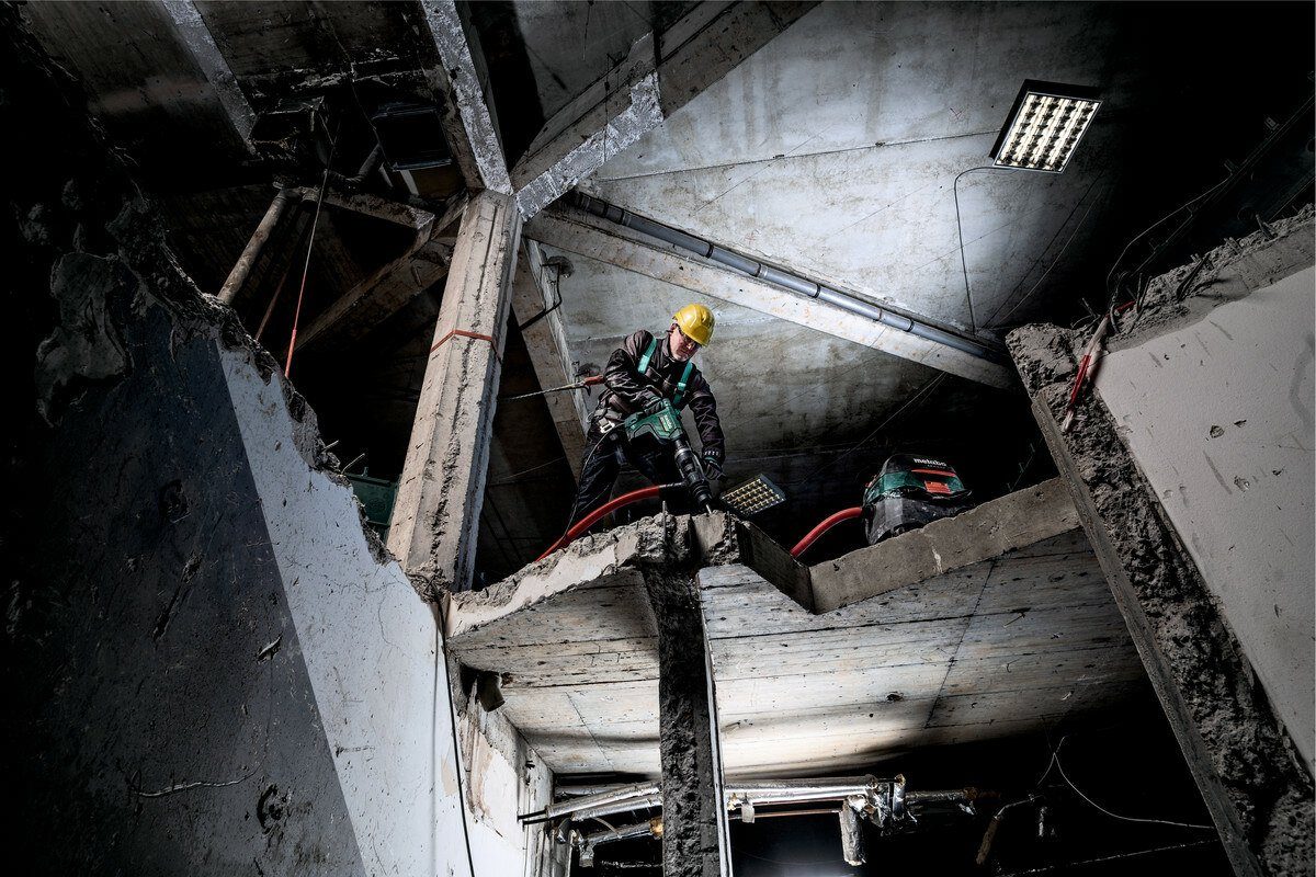 metabo Abbruchhammer MHEV 11 BL, 1500 in W, für SDS-max, Meißelhammer im Kunststoffkoffer