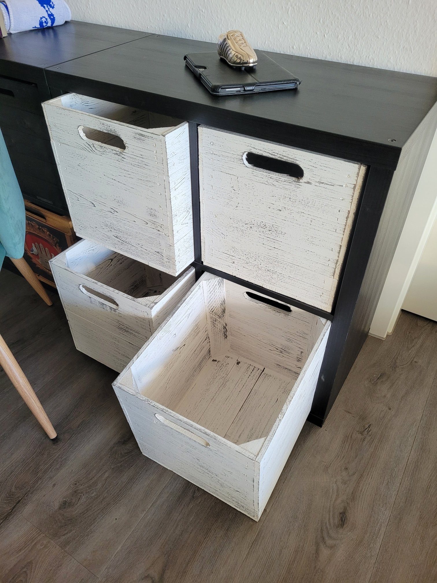 Kistenkolli Altes Land Allzweckkiste 4er Set Holzbox Vintage Weiss Regalkiste passend für Ikea Kallax (Spar-Set, 1er Set)