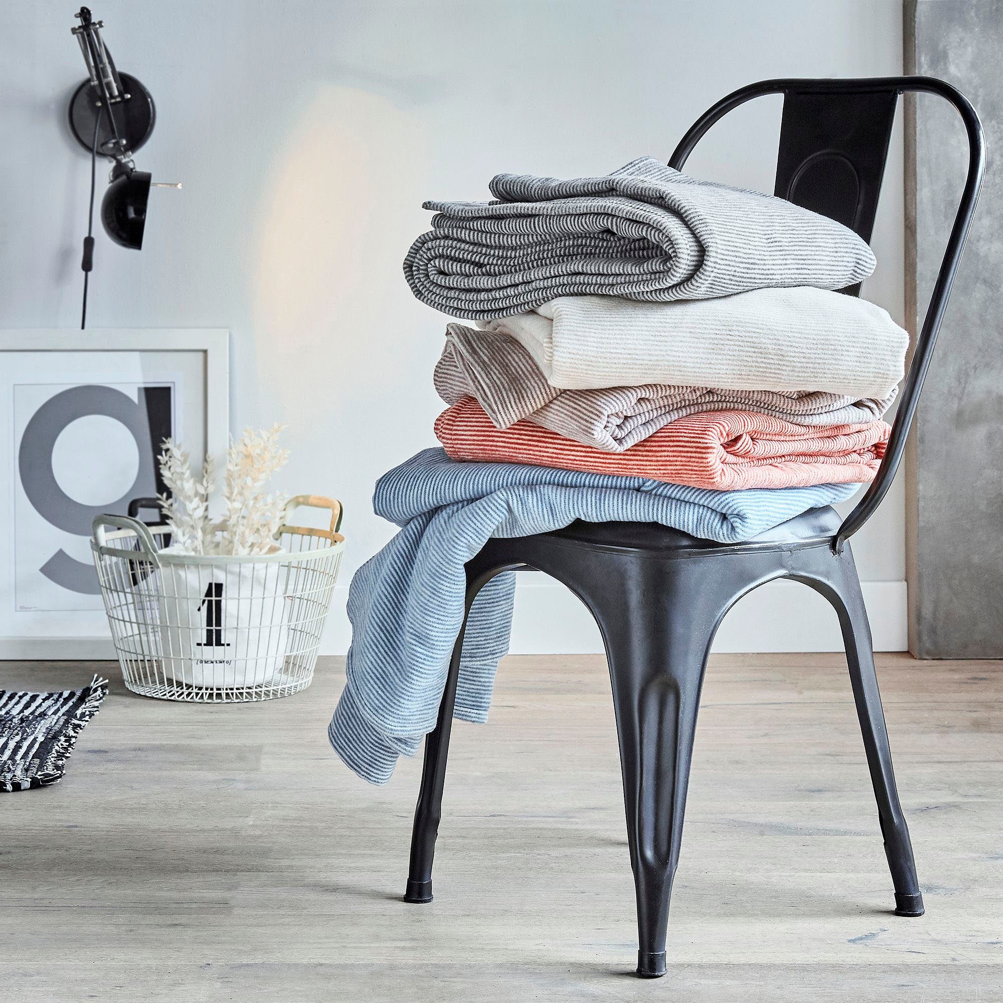 Wohndecke Turin, IBENA, 140 x 200 cm (Breite x Länge), mit feinen Streifen, günstig online kaufen