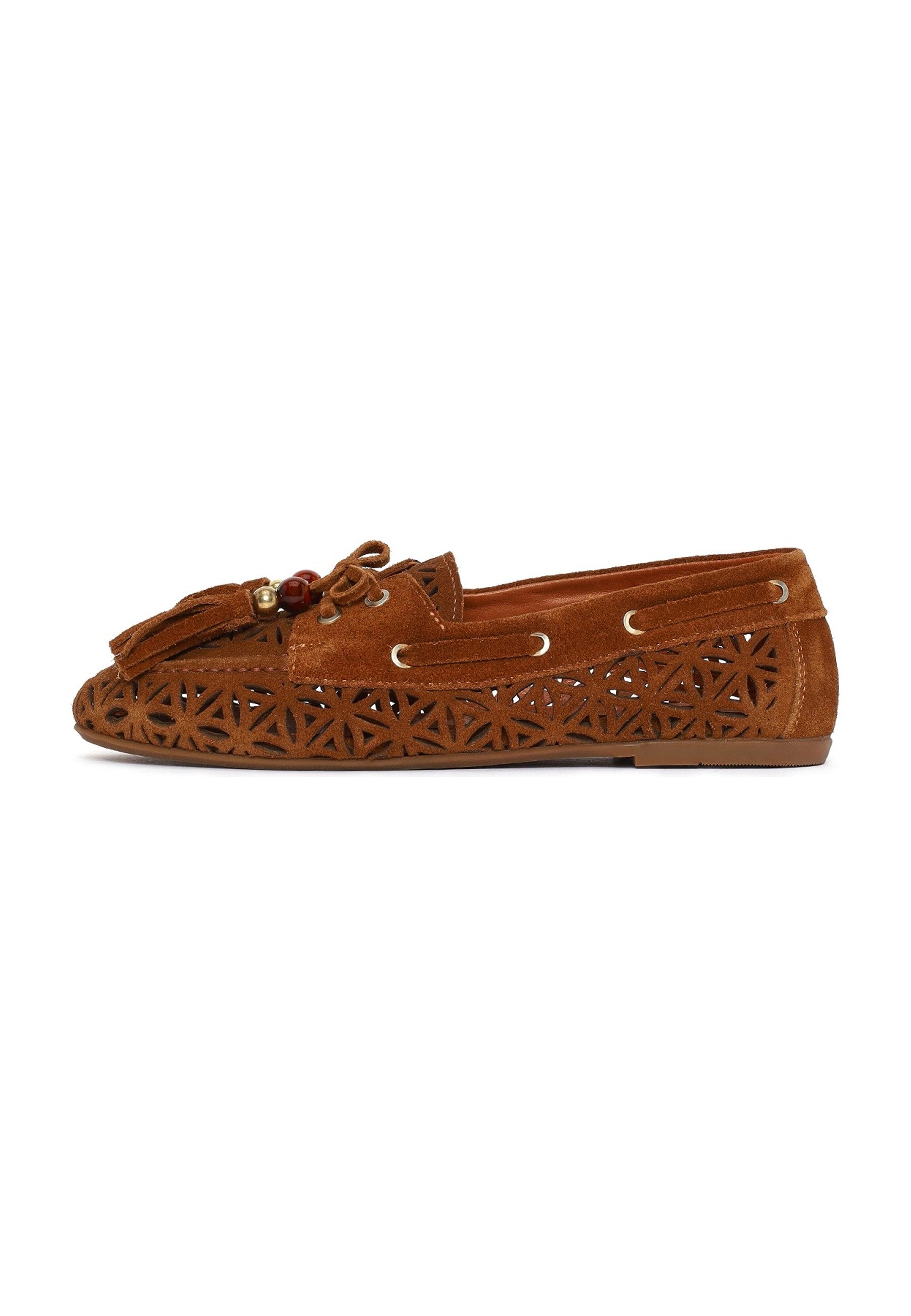 Derimod Loafer aus Veloursleder Loafer Wildleder, Laser-Cut-Design, Lederfutter, TPU-Sohle, Perlenquasten