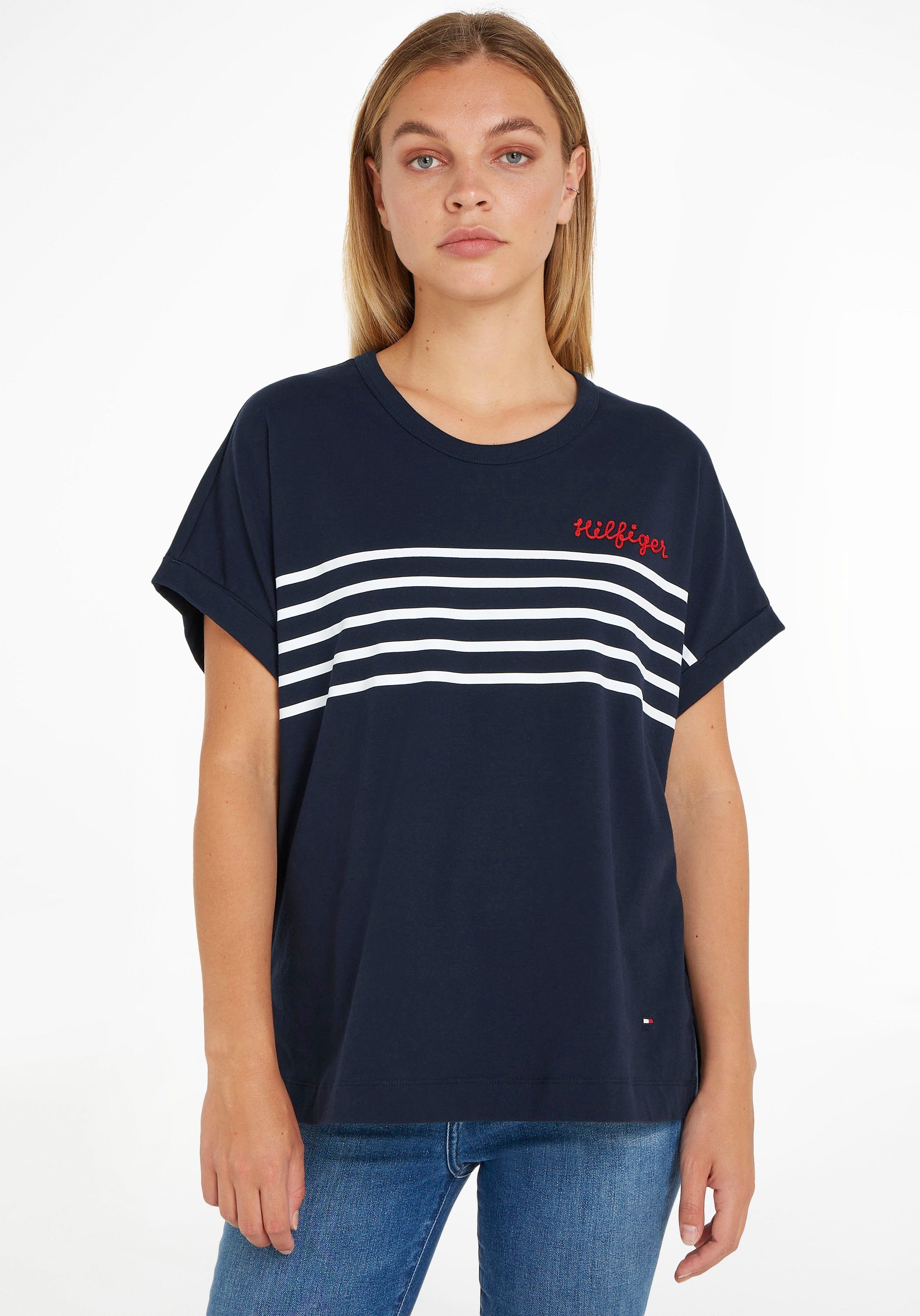 Tommy Hilfiger Rundhalsshirt RLX STRIPE EMB C-NK SS mit aufwendigem Tommy  Hilfiger Schriftzug in Strickoptik