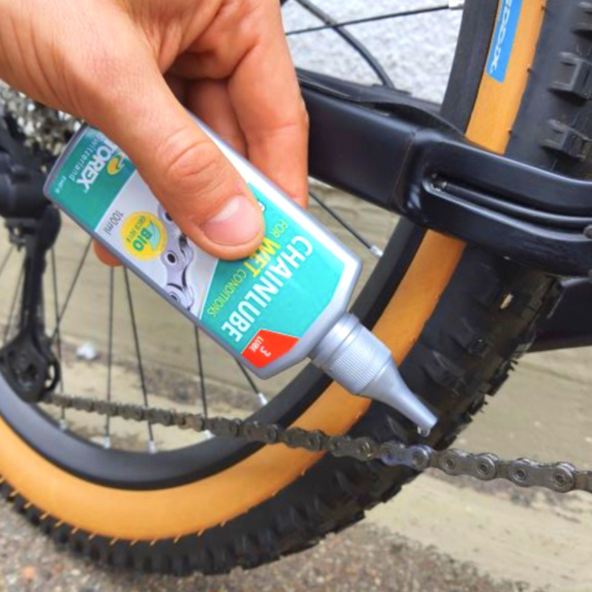 Motorex Fahrrad-Montageständer Motorex Fahrrad MTB Road Ebike Kettenöl Chainlube Wet Conditions 100ml