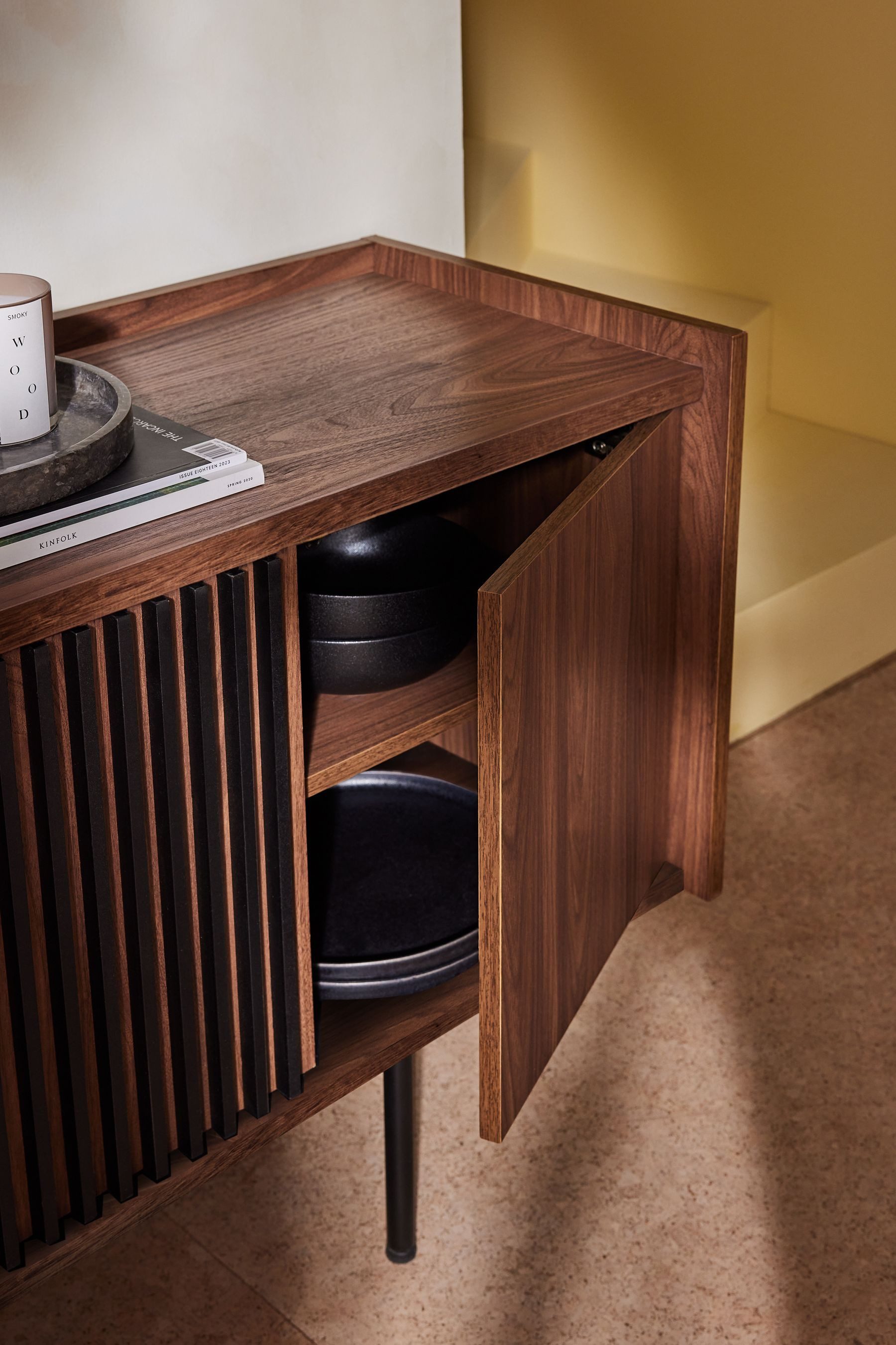 MADE Sideboard MADE.COM Blaze Großes Sideboard (1 St), 2 Schubladen