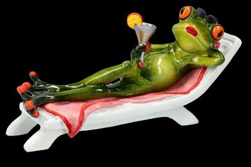 Figuren Shop GmbH Tierfigur Lustige Frosch Figur - Cocktail im Liegestuhl - spaßige Dekofigur Deko