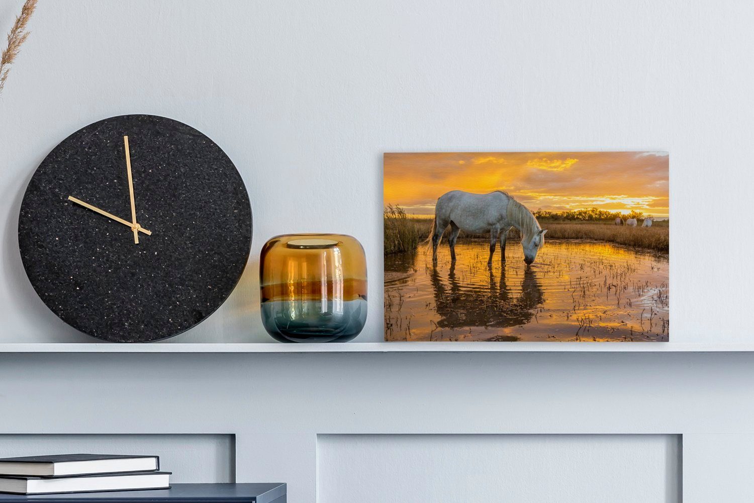 OneMillionCanvasses® Leinwandbild Pferde trinken bei Sonnenuntergang günstig online kaufen
