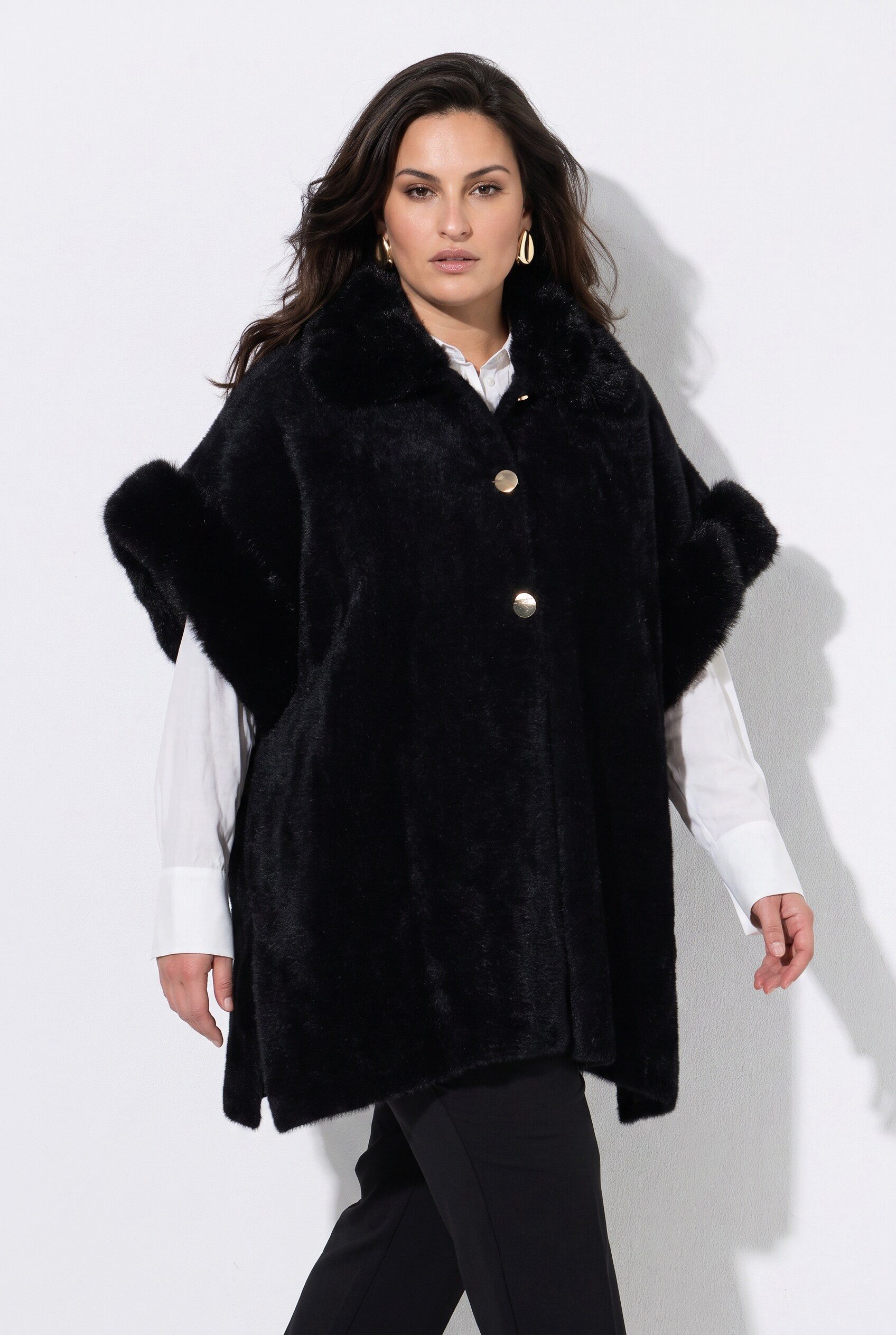 Ulla Popken Strickweste Cape Kunstfellbesatz-Details Hemdkragen Knopfverschluss
