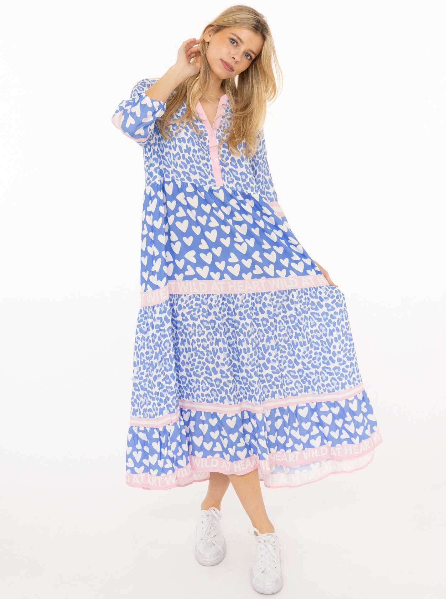 Zwillingsherz Maxikleid "Leo Love" Mustermix: Leo und Herzen, Knopfleiste und 3/4 Arm