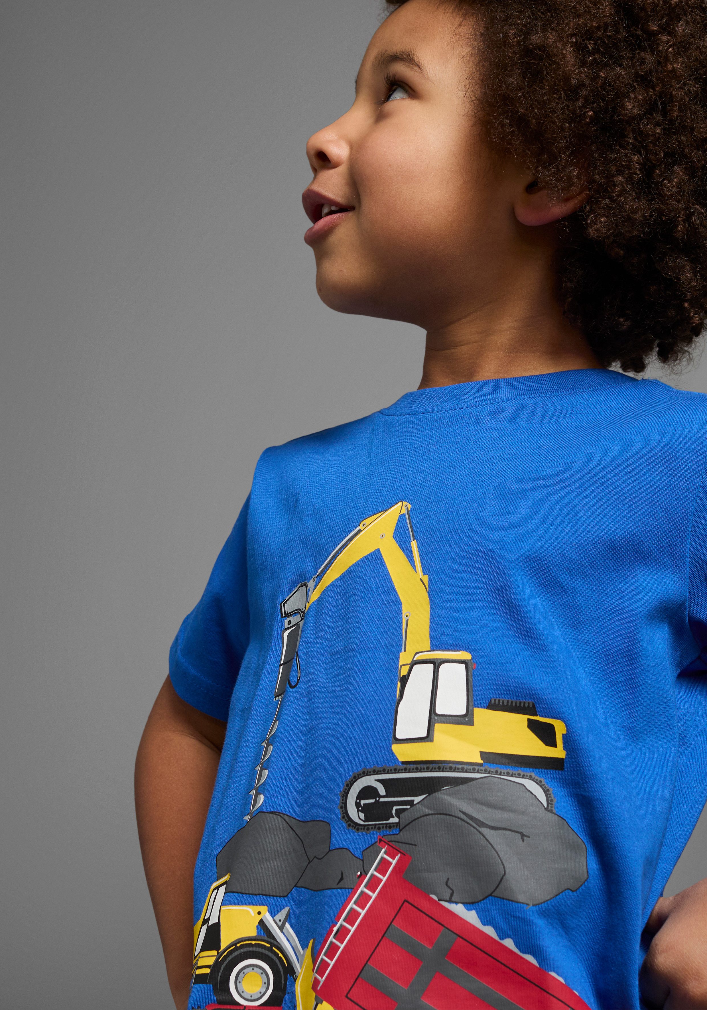 KIDSWORLD T-Shirt mit coolen BAUMASCHINEN Print Kurzarm, Basic-Passform, bedruckt, Rundhalsausschnitt