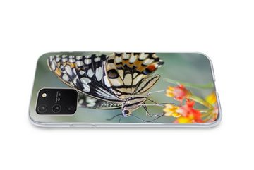 MuchoWow Handyhülle Seiten Schmetterling auf Blume, Phone Case, Handyhülle Samsung Galaxy S10 Lite, Silikon, Schutzhülle