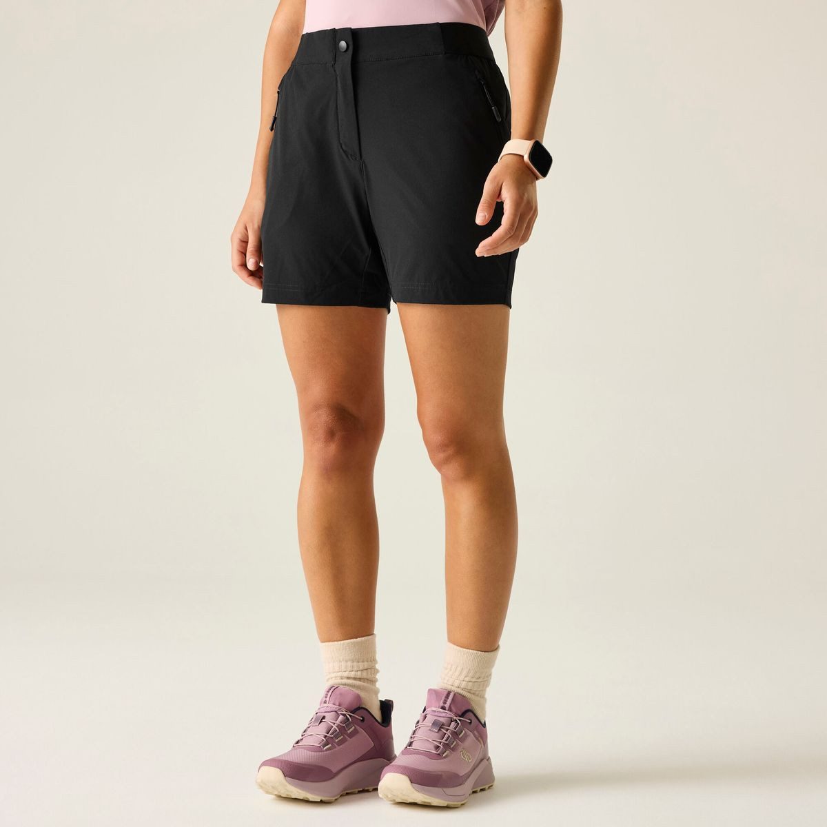 Dare2b Funktionsshorts Wmns Torrek Lt Sht Leichte, schnell trocknende Damen-Shorts mit UV-Schutz, ideal für