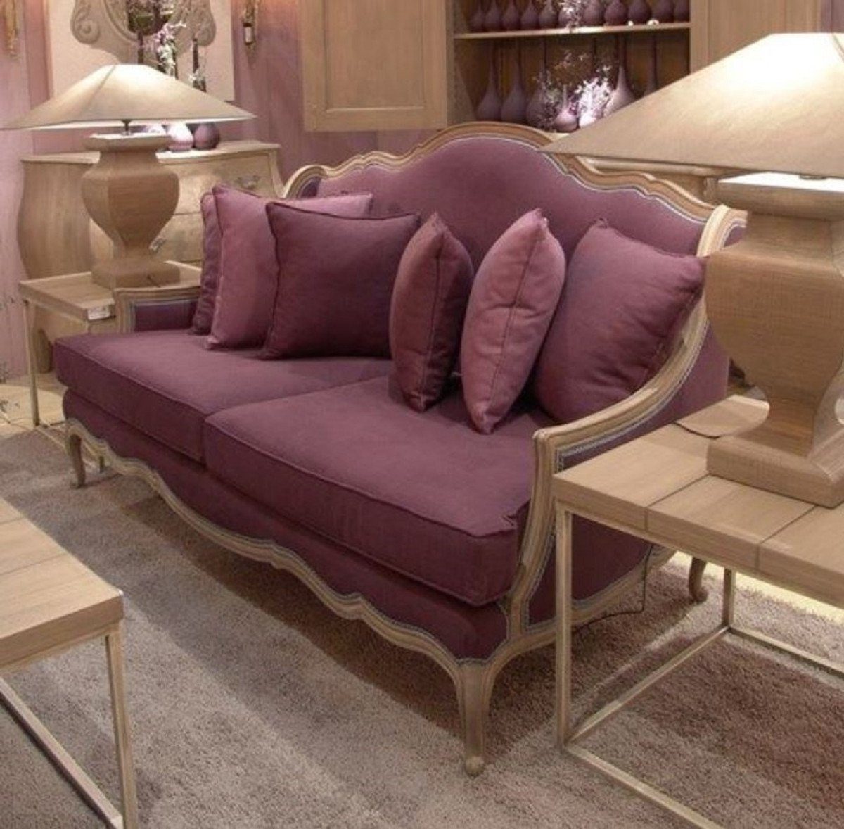 Casa Padrino Sofa Luxus Barock Sofa Lila / Antik Beige 185 x 95 x H. 111 cm - Wohnzimmer Sofa mit dekorativen Kissen - Edle Barock Möbel