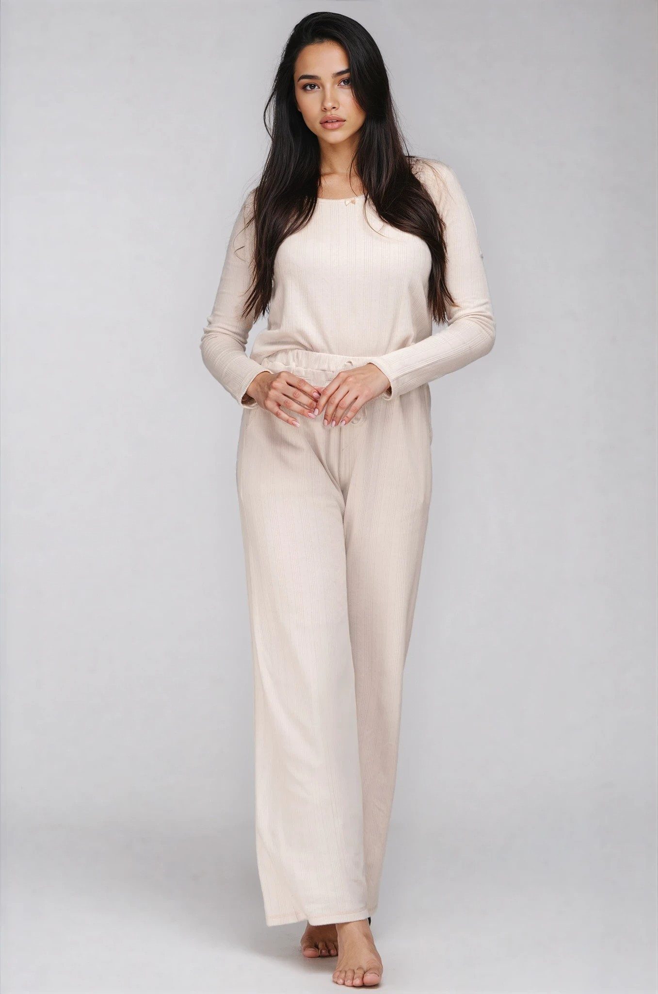Mademoiselle Sommeil Pyjama Damen Schlafanzug aus Pointelle-Strick in zartem Beige-Ton aus 100% Baumwolle, Langarm, lange Hose