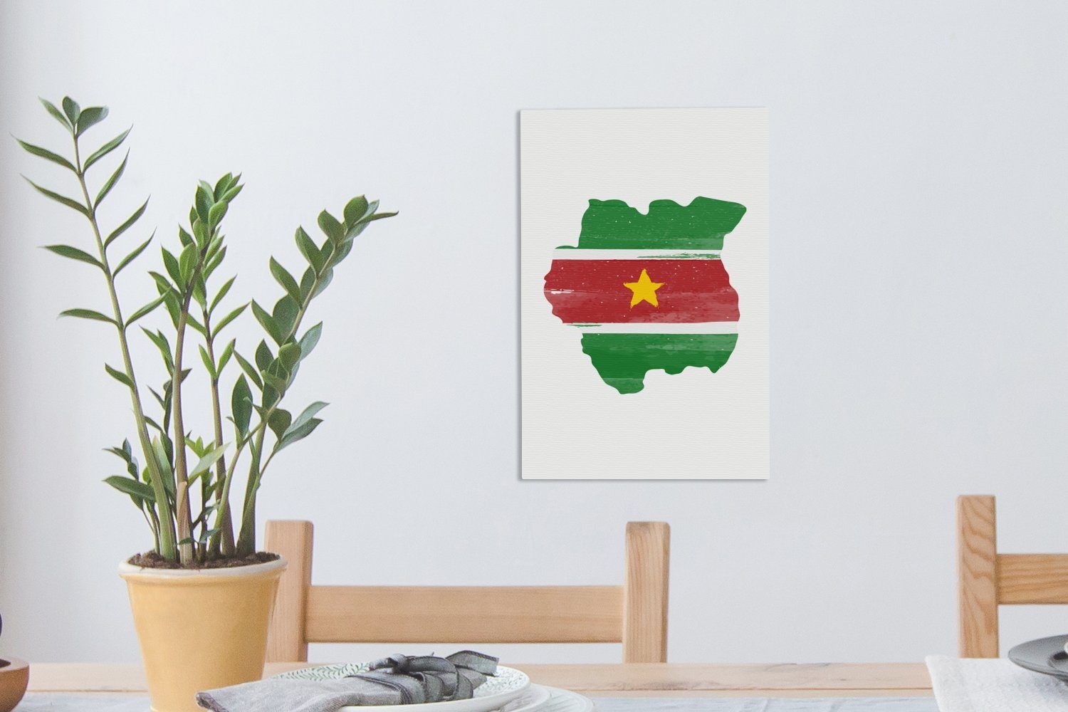 Karte bespannt St), mit cm Suriname, (1 fertig Leinwandbild Zackenaufhänger, Flagge Leinwandbild 20x30 Gemälde, OneMillionCanvasses® inkl.