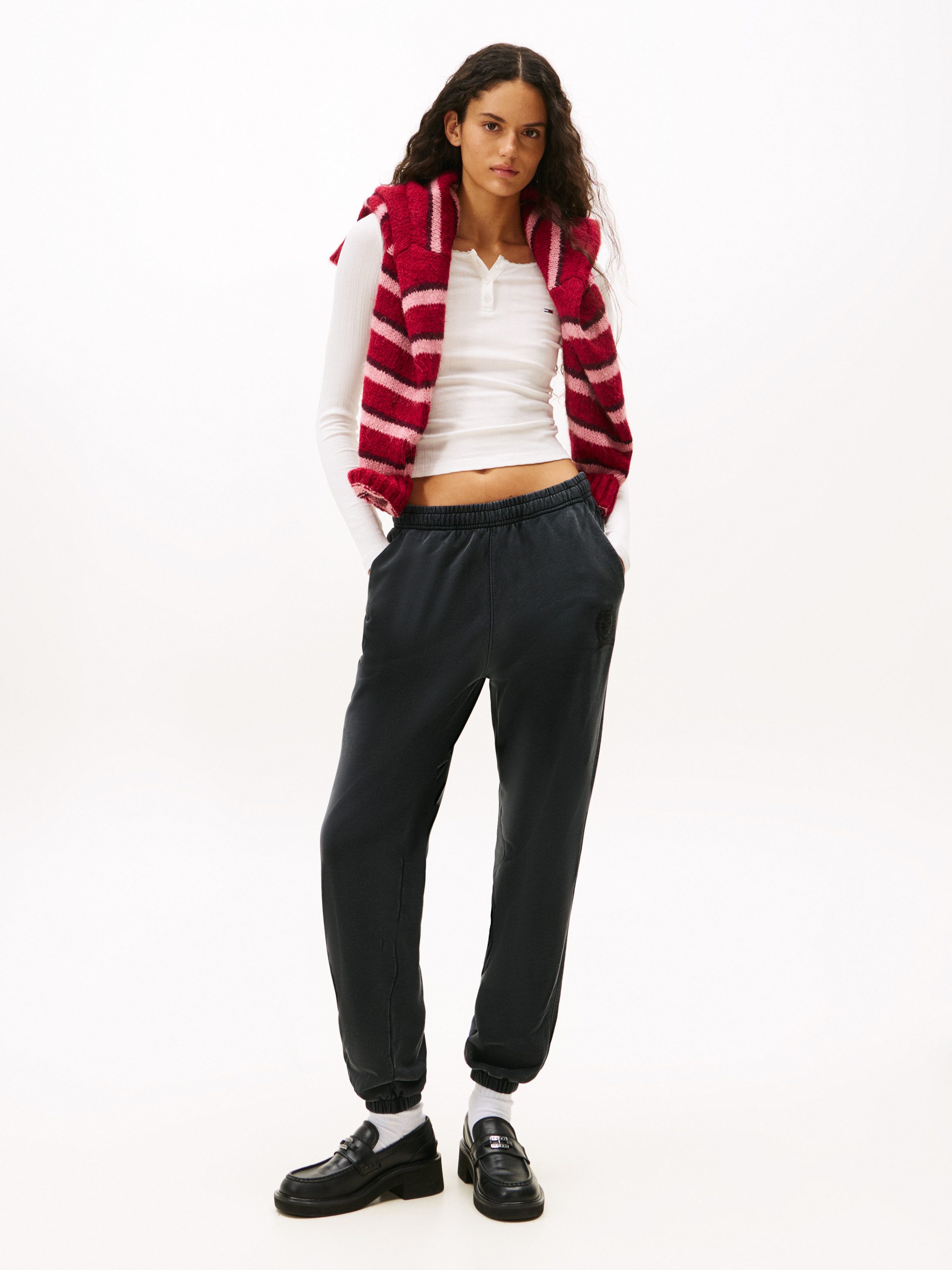 Tommy Jeans Langarmshirt TJW SLIM SH IRREGULAR RIB LS in gerippter Struktur