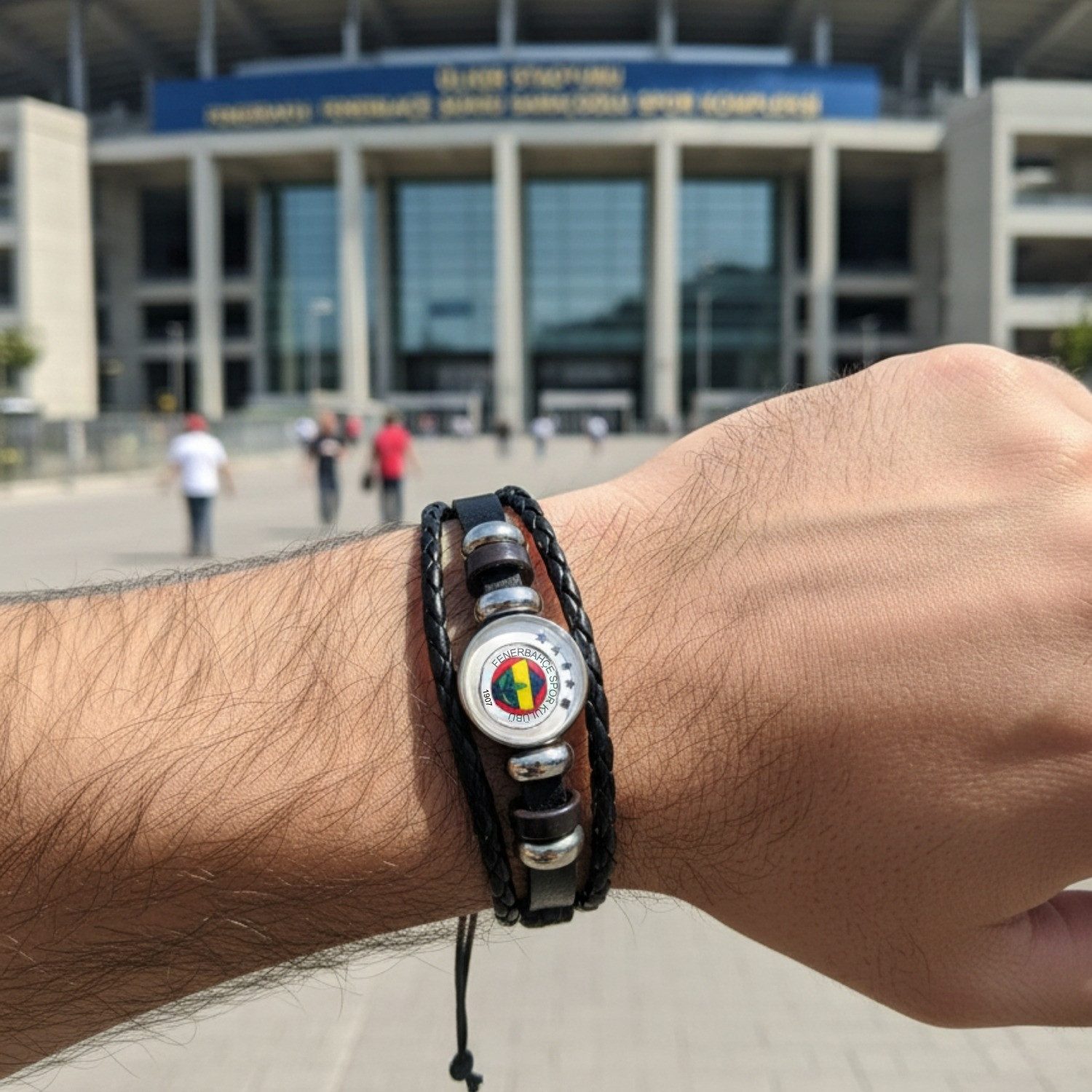 Stelby Armband mit Gravur Fenerbahce Armband 5 Sterne 3D Gravur im Glas mit Geschenkbox (Weihnachtsgeschenk, Geburtstagsgeschenk, Valentinstaggeschenk), Hochwertiges Lederarmband für Fenerbahce Fans – edel & robust
