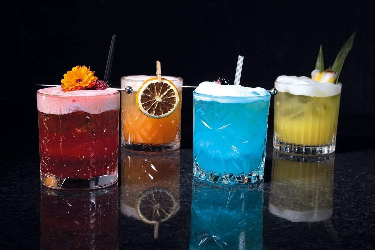 RCR Cocktailglas RCR Mixology Cocktailglas 320 ml 4er Set, Kristallglas