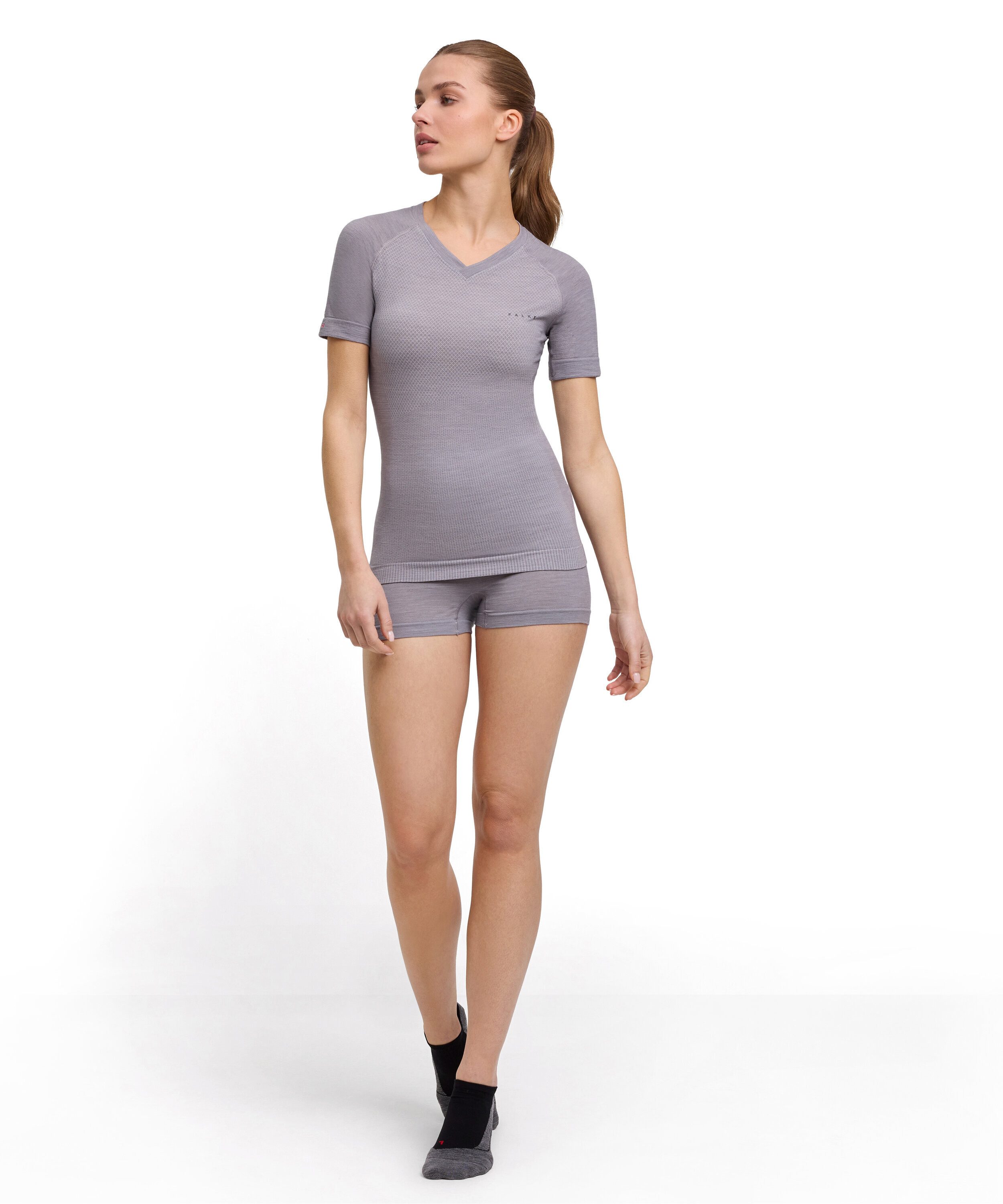 FALKE Funktionsshirt Wool-Tech Light (1-tlg., 1) aus Merinowolle für warme bis kalte Temperaturen