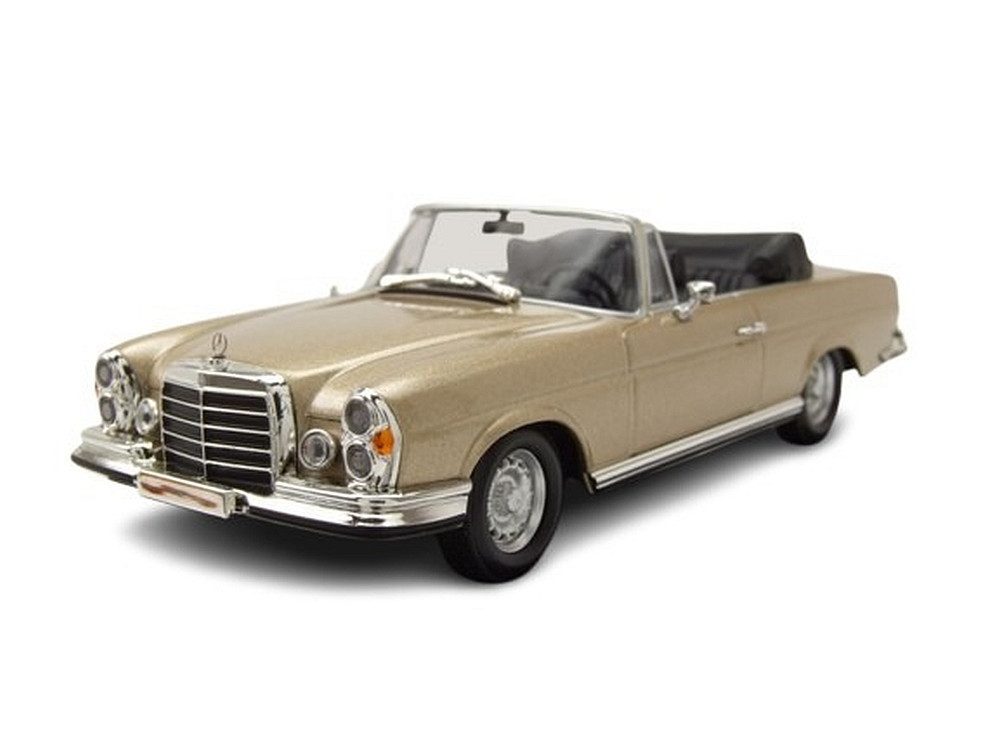 Maxichamps Modellauto Mercedes 280 SE 3.5 Cabrio 1970 gold metallic, Maßstab 1:43