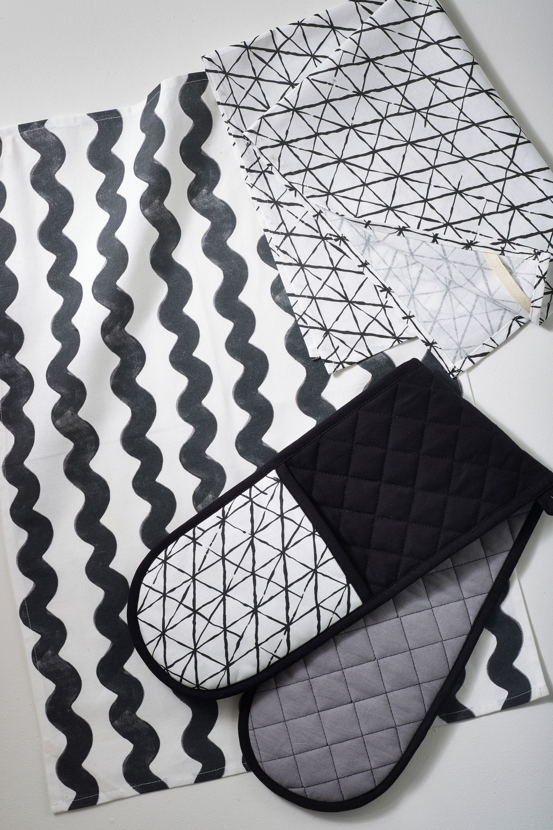 Next Geschirrtuch Bedrucktes Geschirrtuch und Ofenhandschuh, 3er-Set, (2-tl günstig online kaufen