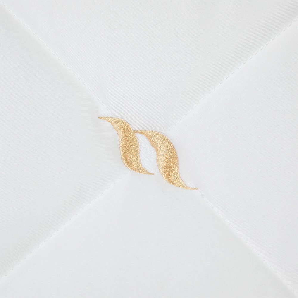 Back on track Pferde-Satteldecke Back on Track Nights Collection Schabracke Springen