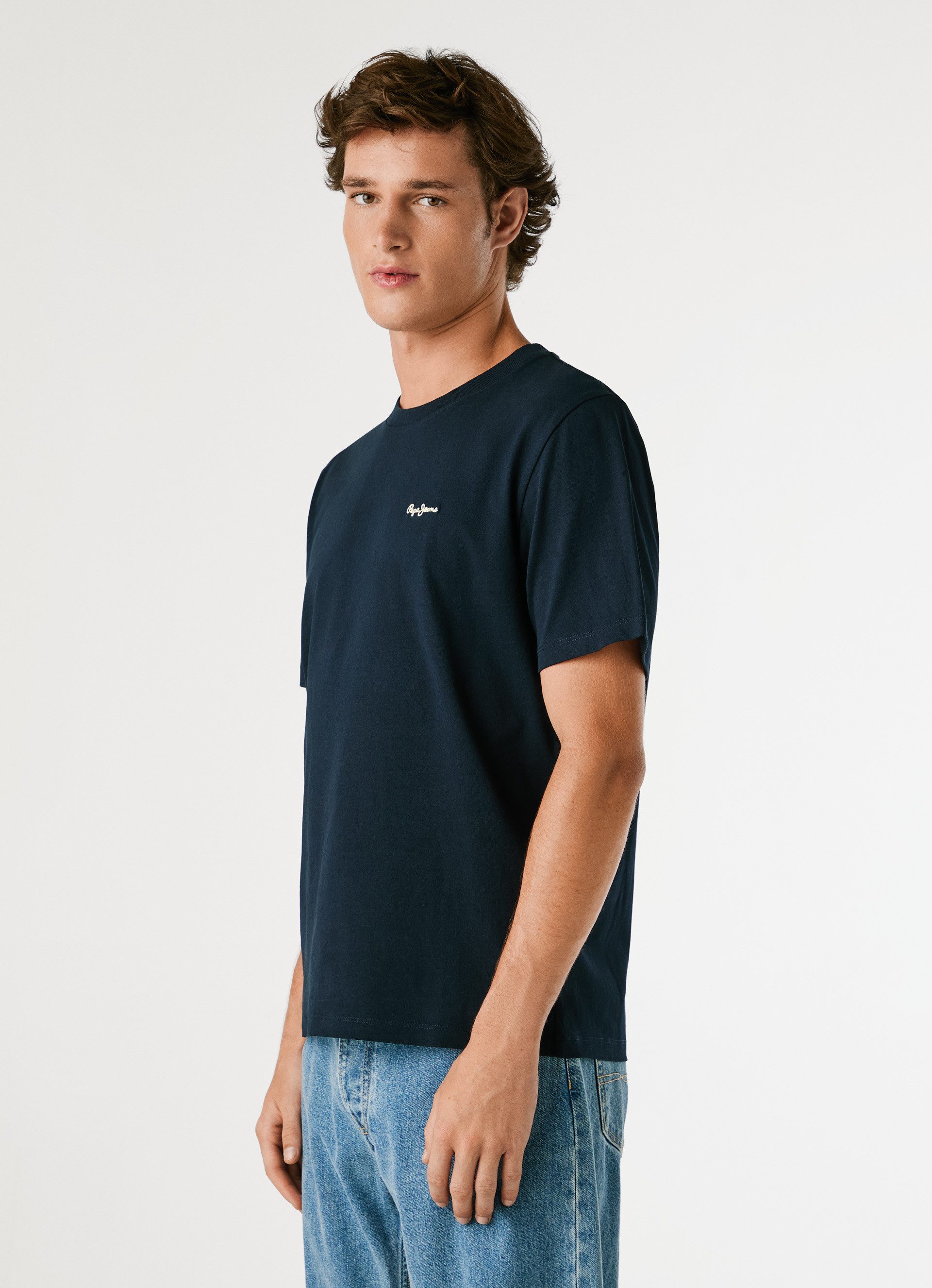 Pepe Jeans T-Shirt CONTRAST CONNOR mit Rundhals und gesticktem Logo günstig online kaufen