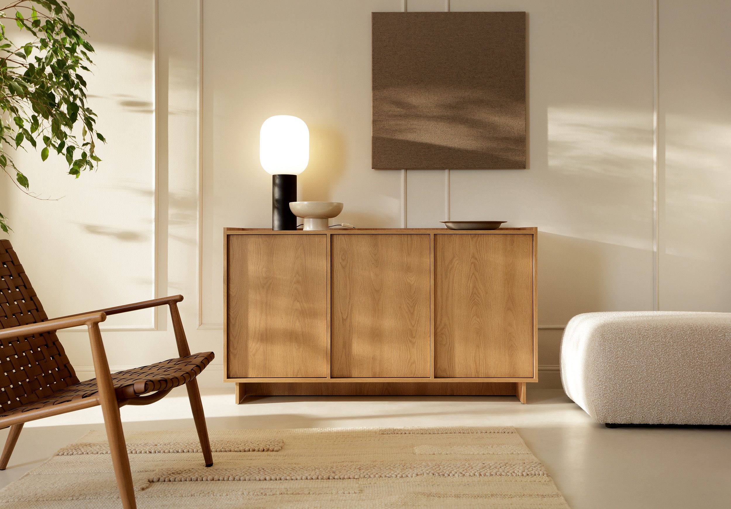 MOEBLO Kommode LILIE K147 (Eiche Caramel – moderne 3-türige Kommode, Sideboard & Stauraummöbel im minimalistischen Design Japandi Style Wohnzimmer Schlafzimmer Komodenschrank Highboard), (BxHxT): 147 x 82 x 39 cm