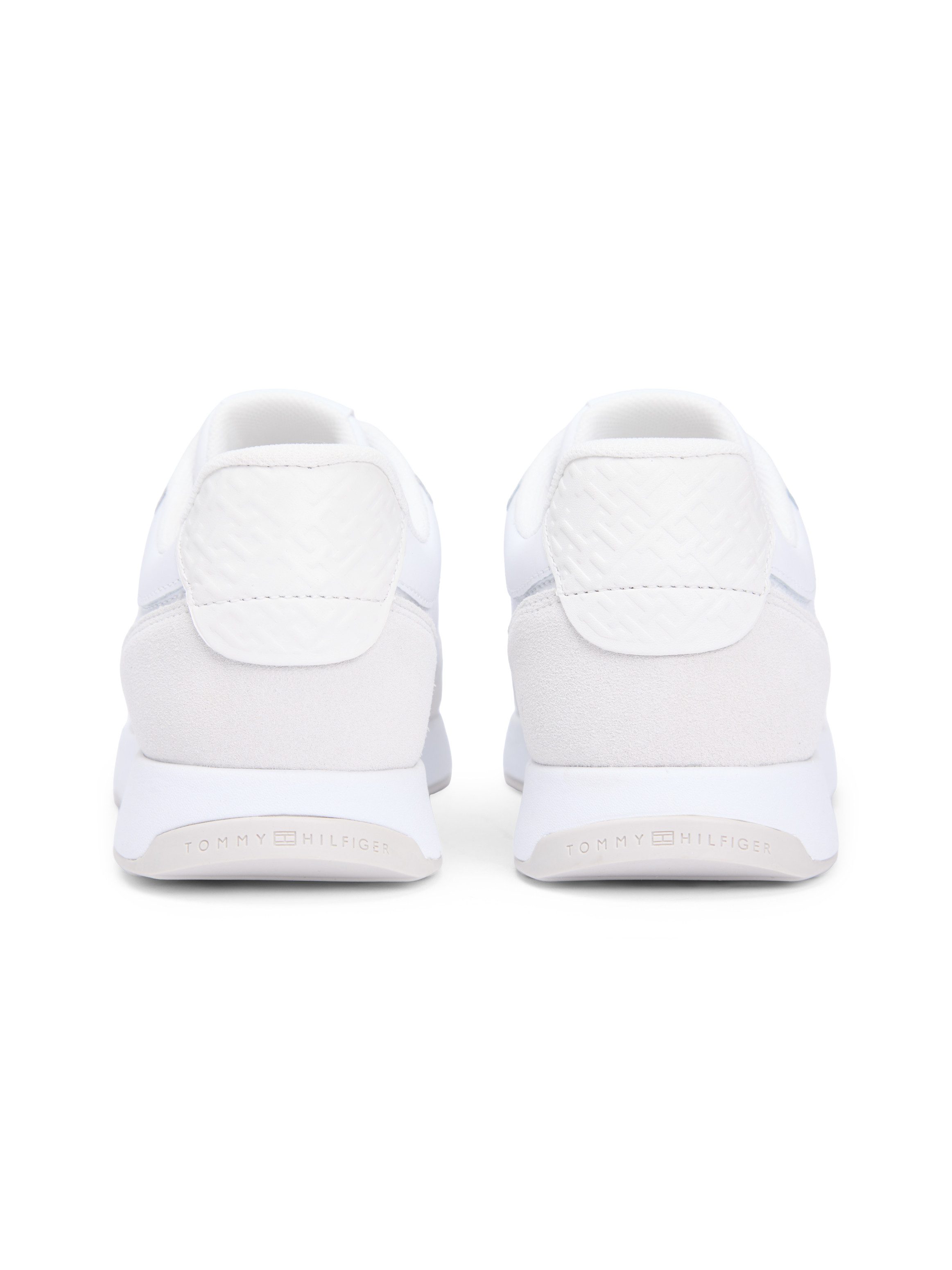 Tommy Hilfiger MONOGRAM MIX MATERIAL RUNNER Plateausneaker, Freizeitschuh, Halbschuh, Schnürer mit seitlichem Logoschriftzug