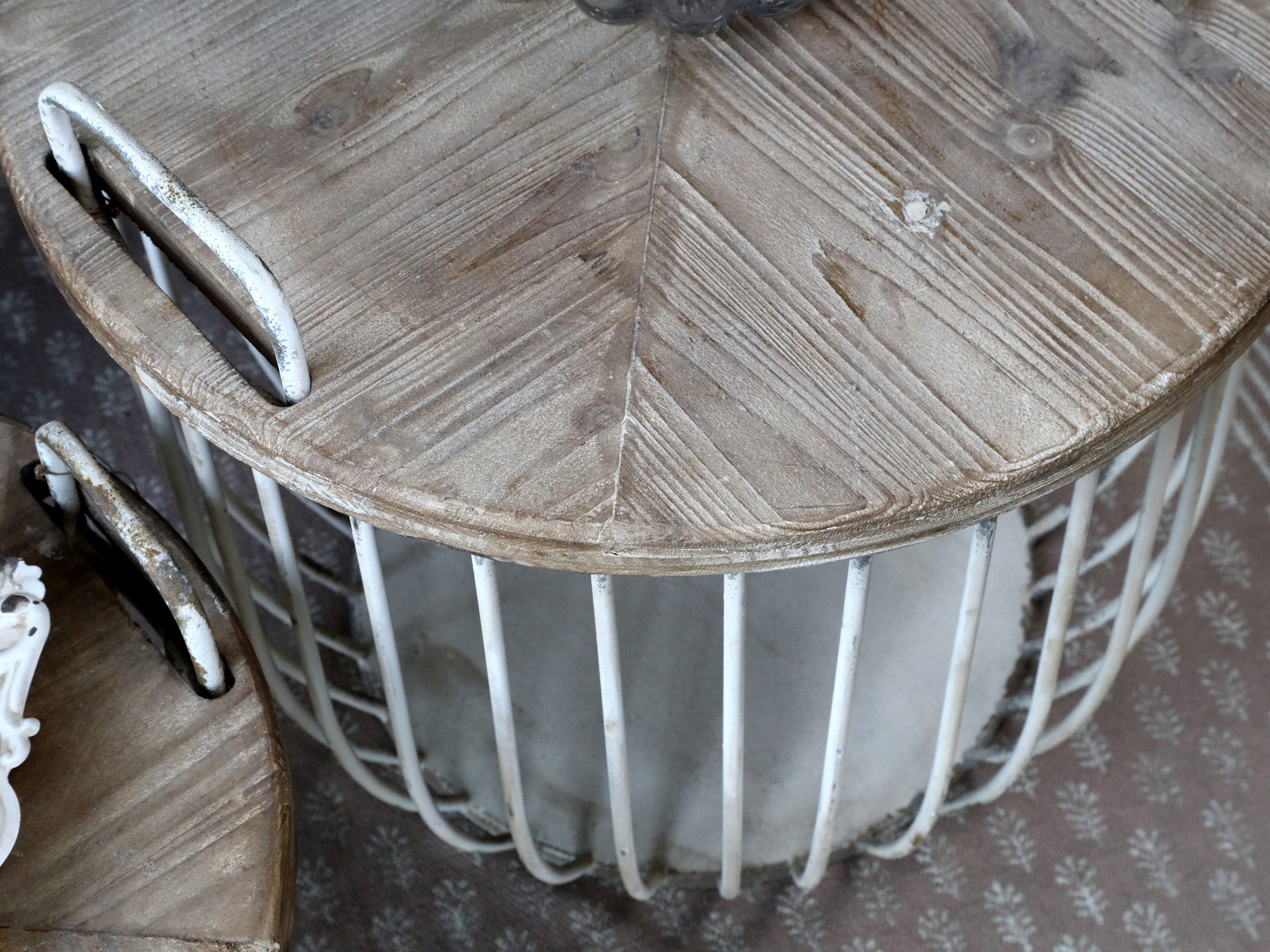 Chic Antique Beistelltisch 1x Beistelltisch Sofatisch Tisch Weiß mit Holzdeckel Chic Antique