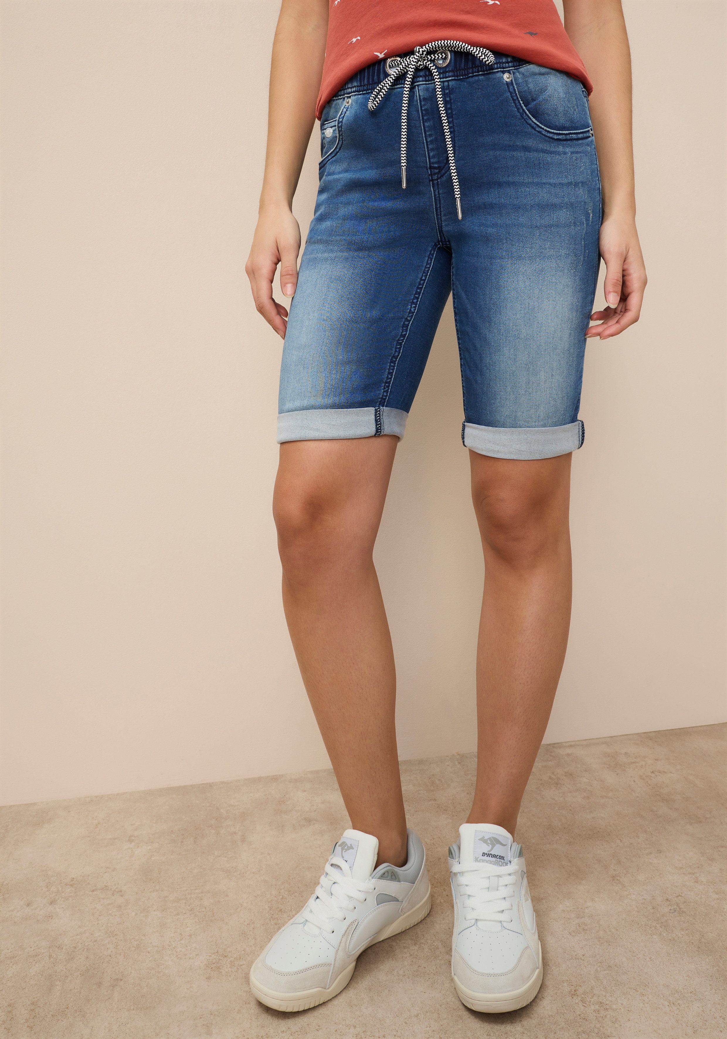 KangaROOS Jogg-Jeansbermudas gerade geschnittenes Bein, elastischer Tunnelzugbund