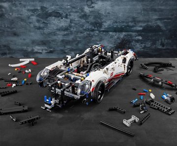 LEGO® Konstruktionsspielsteine LEGO Technic Porsche 911 RSR Sportwagen Sportauto Rennwagen Fahrzeug, (1580 St), Rennauto Bausatz