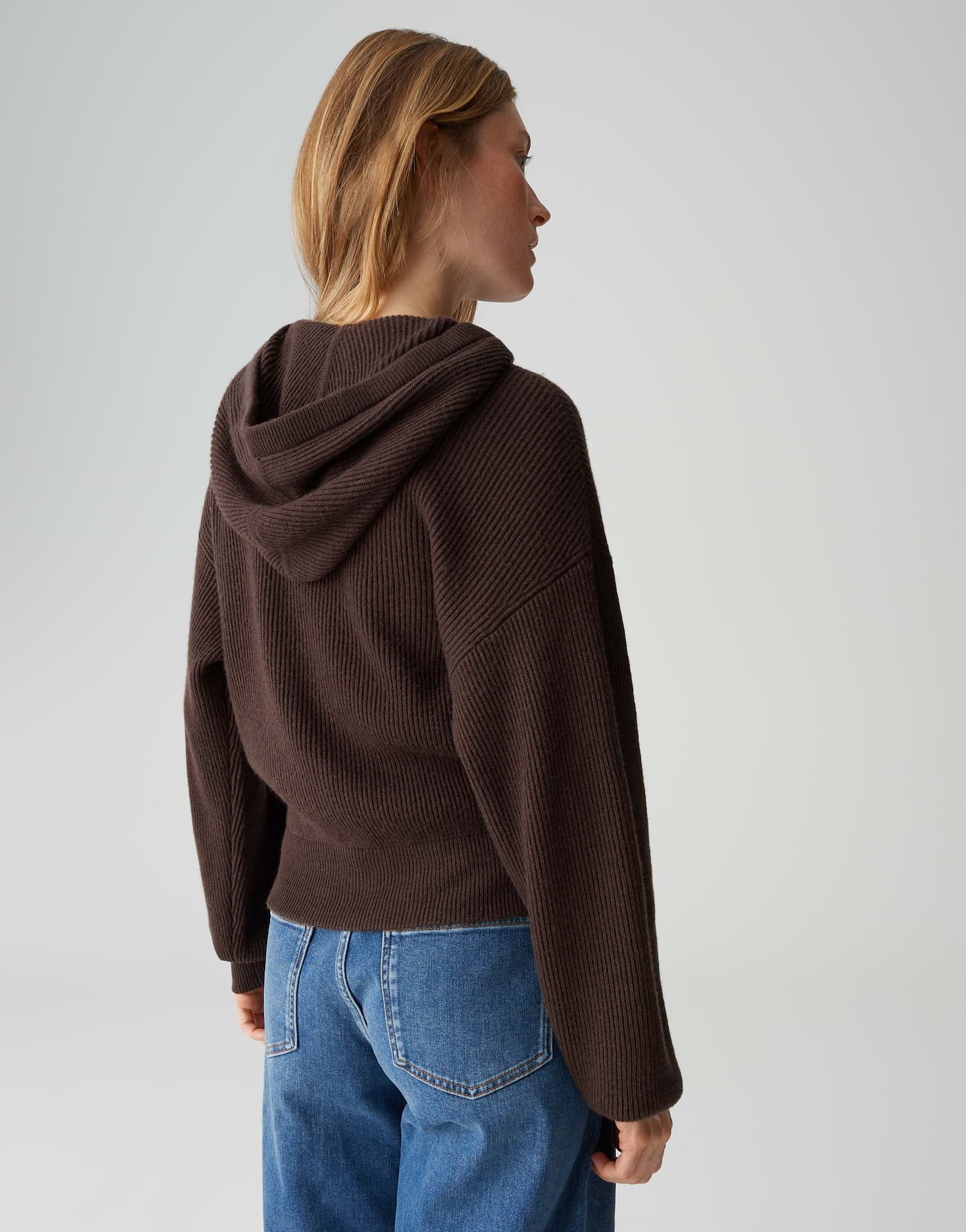OPUS Strickjacke DESO Regular aus feinem Rippstrick lockere Passform, weicher Griff, wärmend