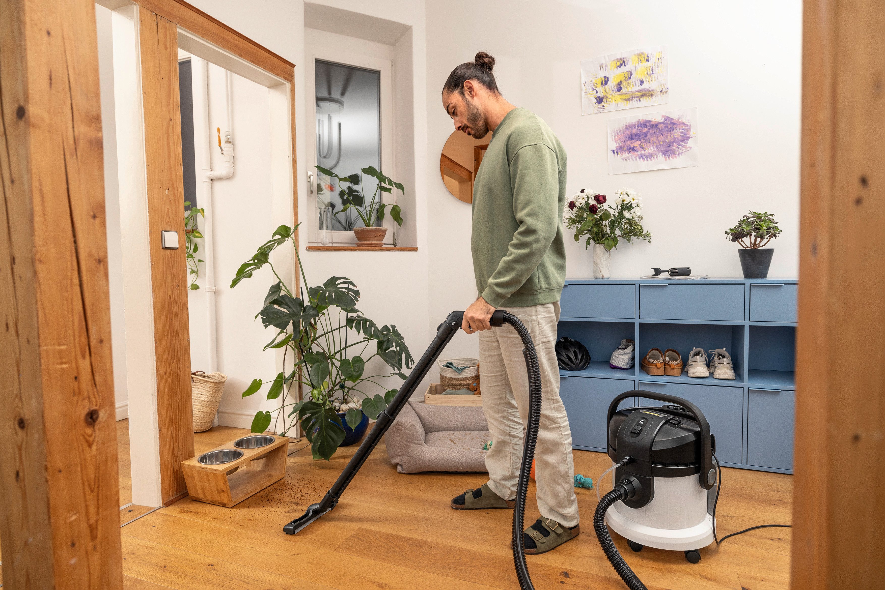 KÄRCHER Wasch-Sauger »SE 4 Plus«, 1000 W, SE 4 Waschsauger, Aktionsradius 8 m, Frisch-/Schmutzwassertank 4 l