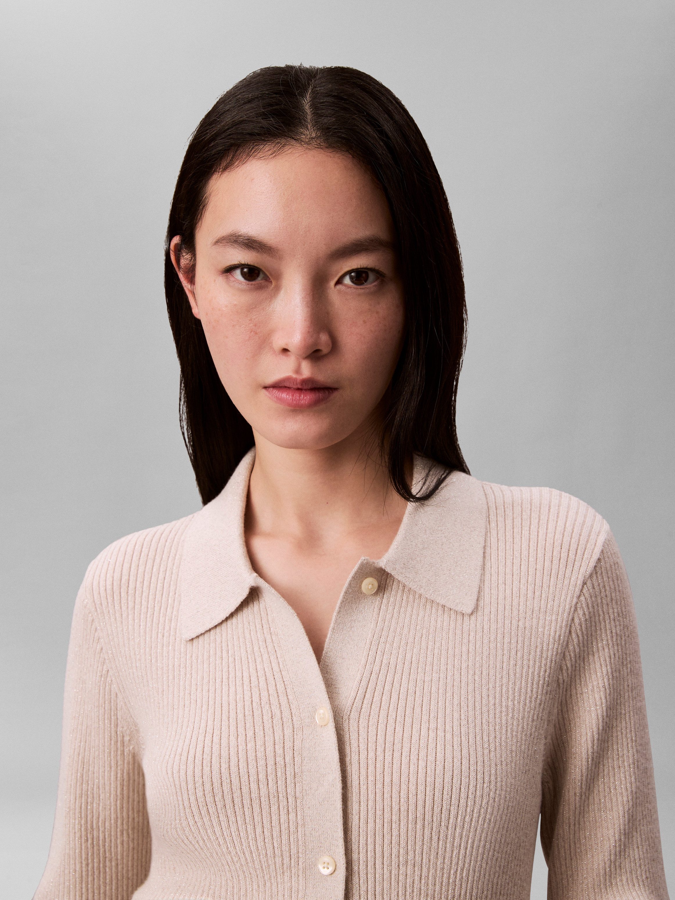 Calvin Klein Jeans Strickjacke Regular fit mit Glitzer und Rundhalsausschnitt