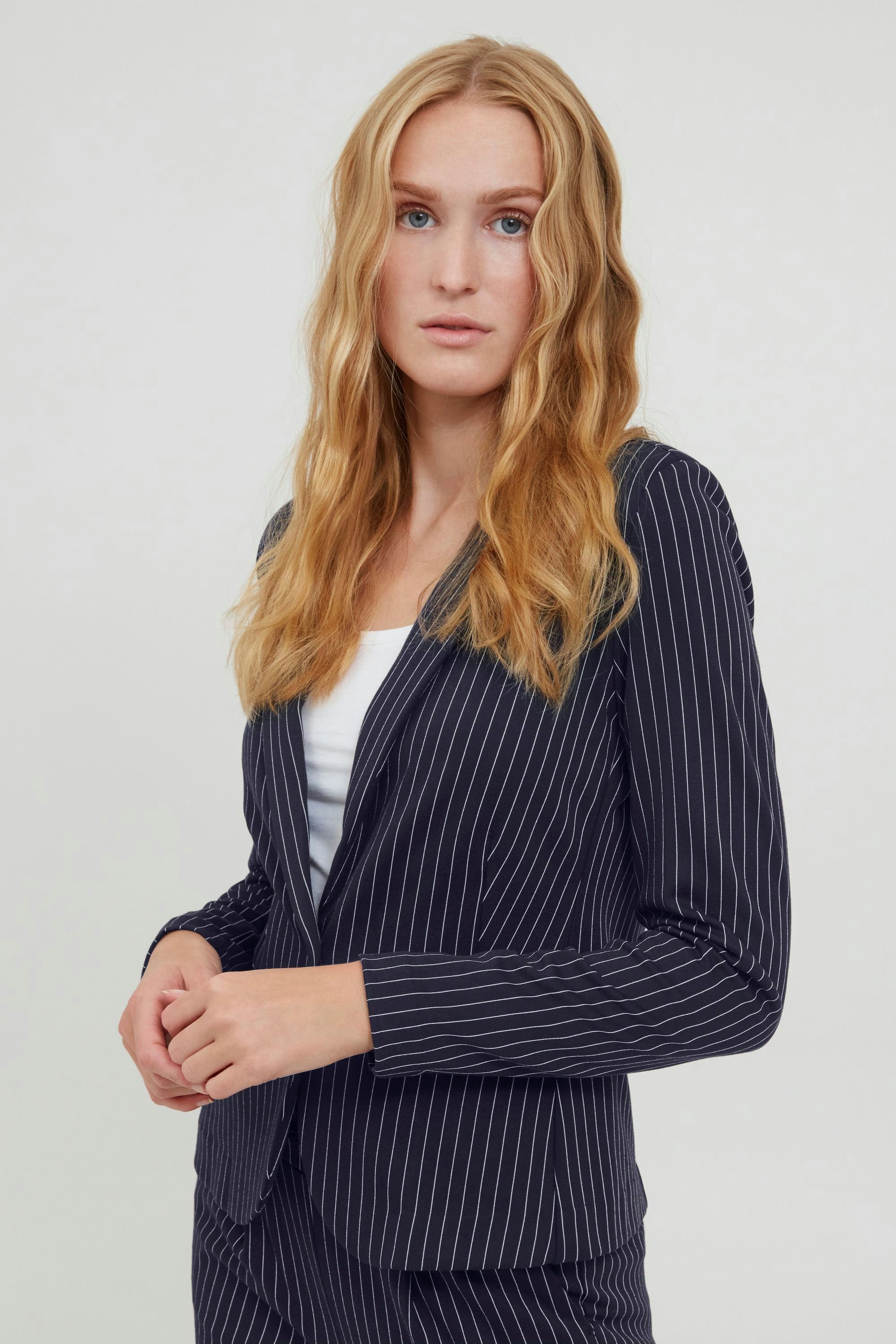 b.young Jackenblazer BYRizetta blazer - 20804230 Sweatblazer