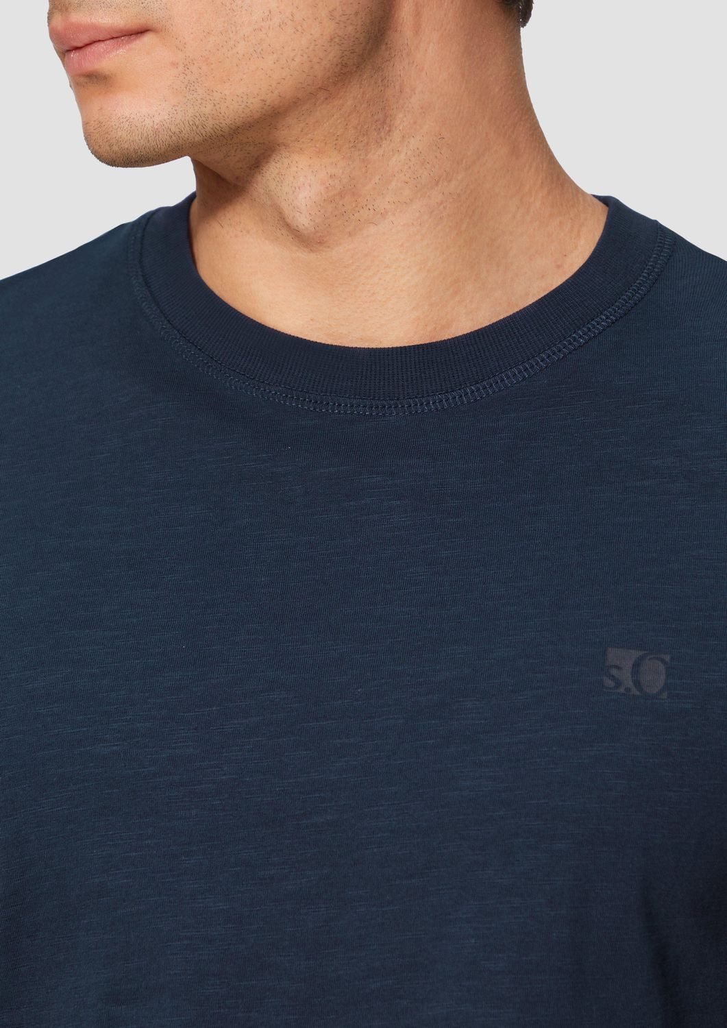 s.Oliver Kurzarmshirt Baumwoll-T-Shirt mit Logo-Print Artwork günstig online kaufen