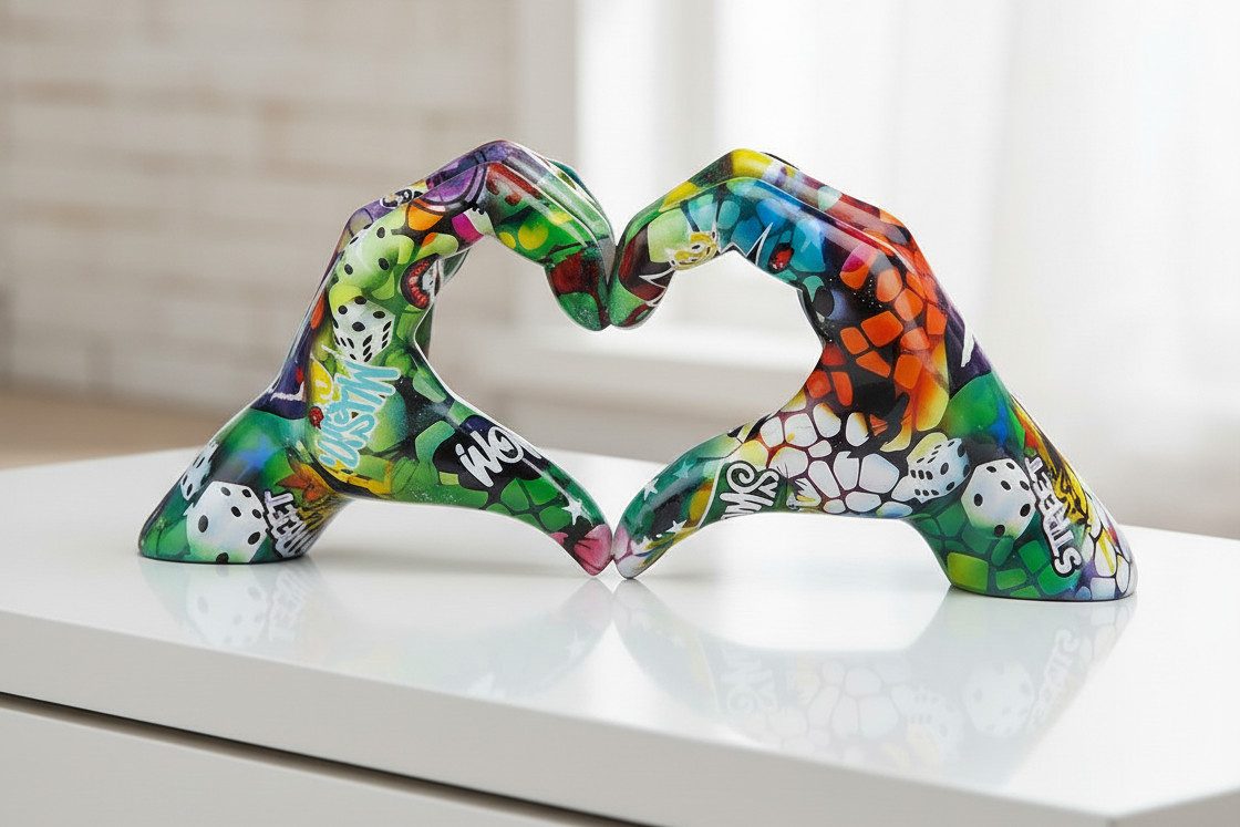 MF Dekoobjekt Hand Skulptur Love Street Art Dekofigur Herzform Urban Figur günstig online kaufen