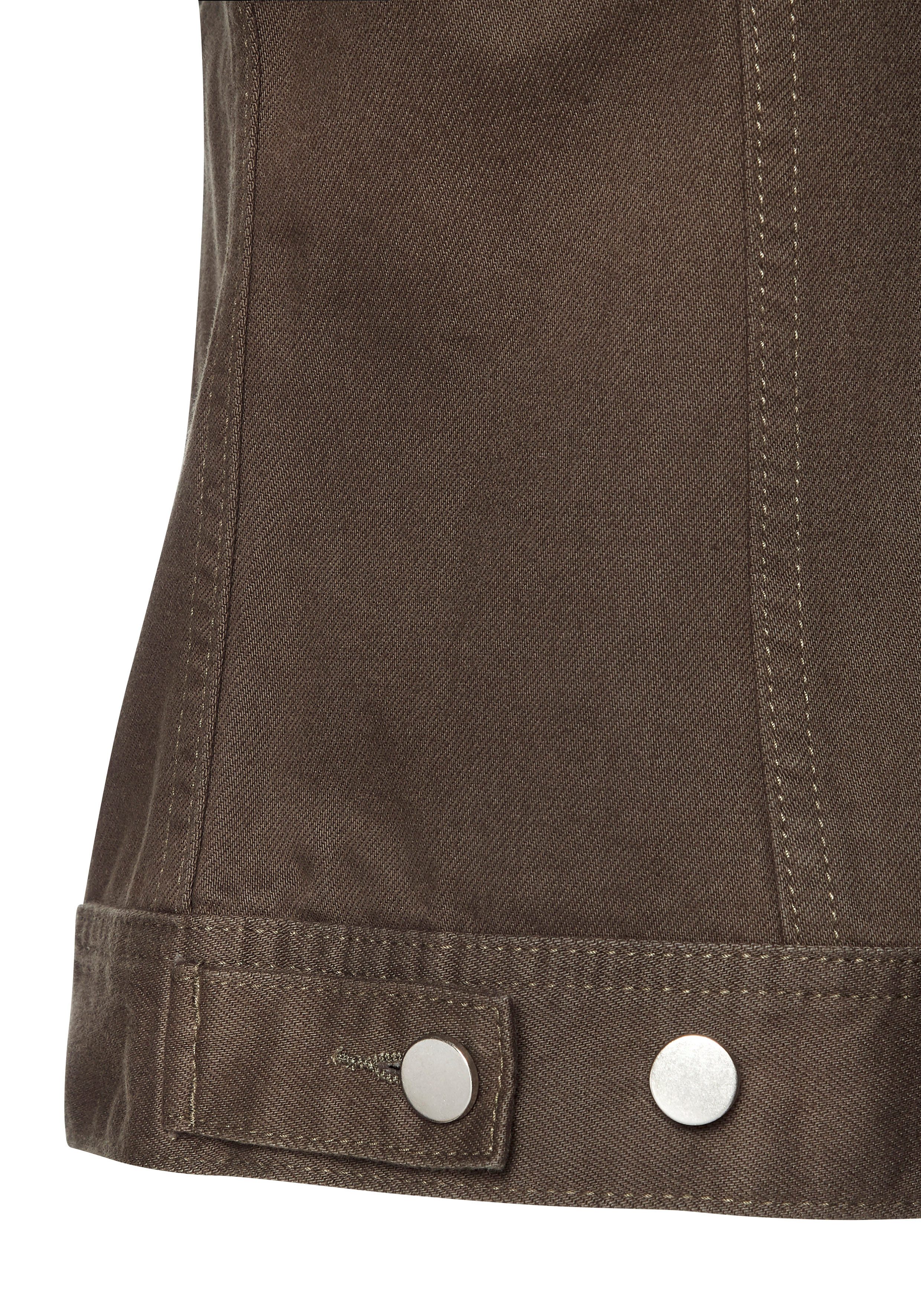 LASCANA Jeansjacke mit zwei Pattentaschen, Denimjacke aus Baumwolle, Sommerjacke