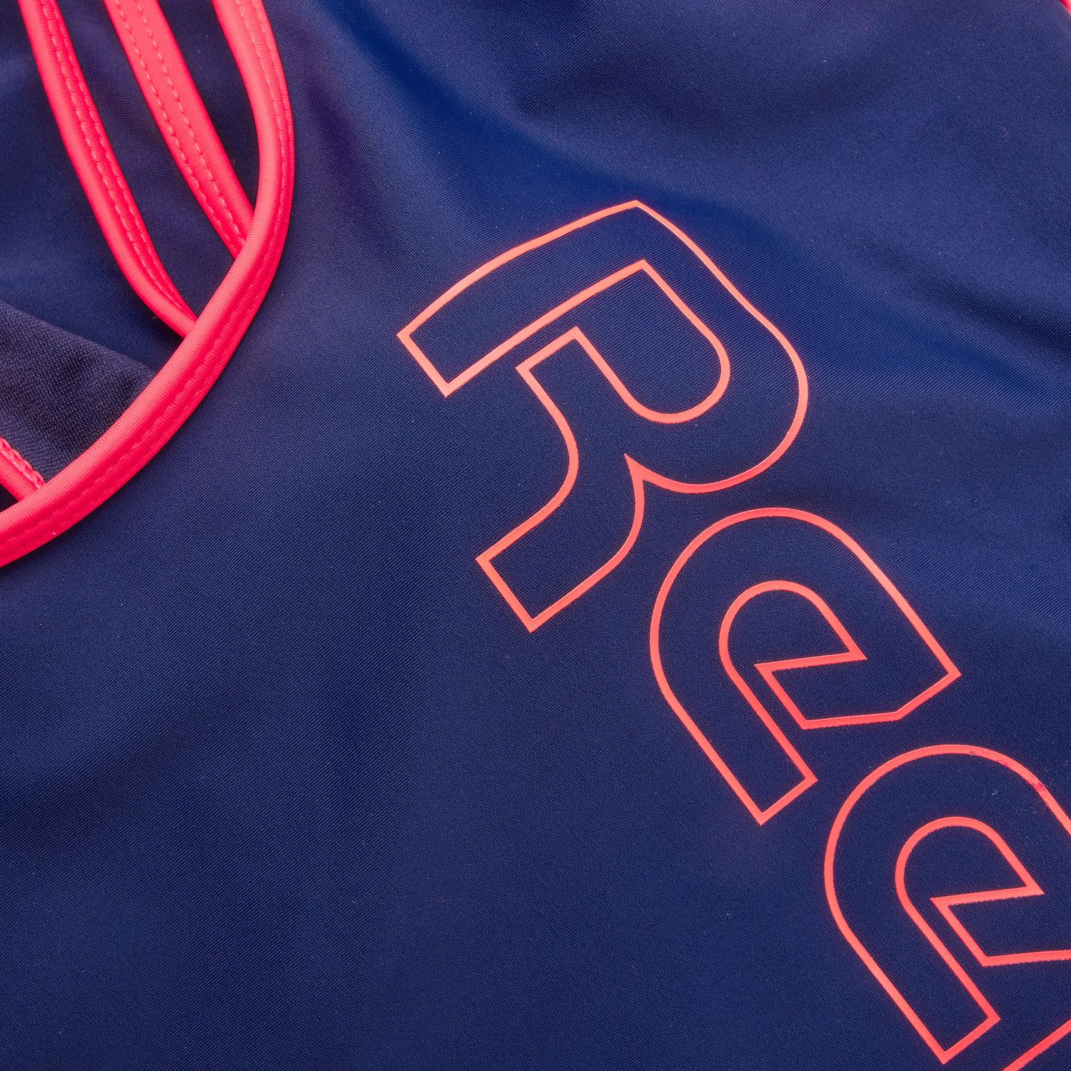 Reebok Badeanzug Violetta mit Knitter- und Abriebsfestigkeit, sportlich, Logo vorne