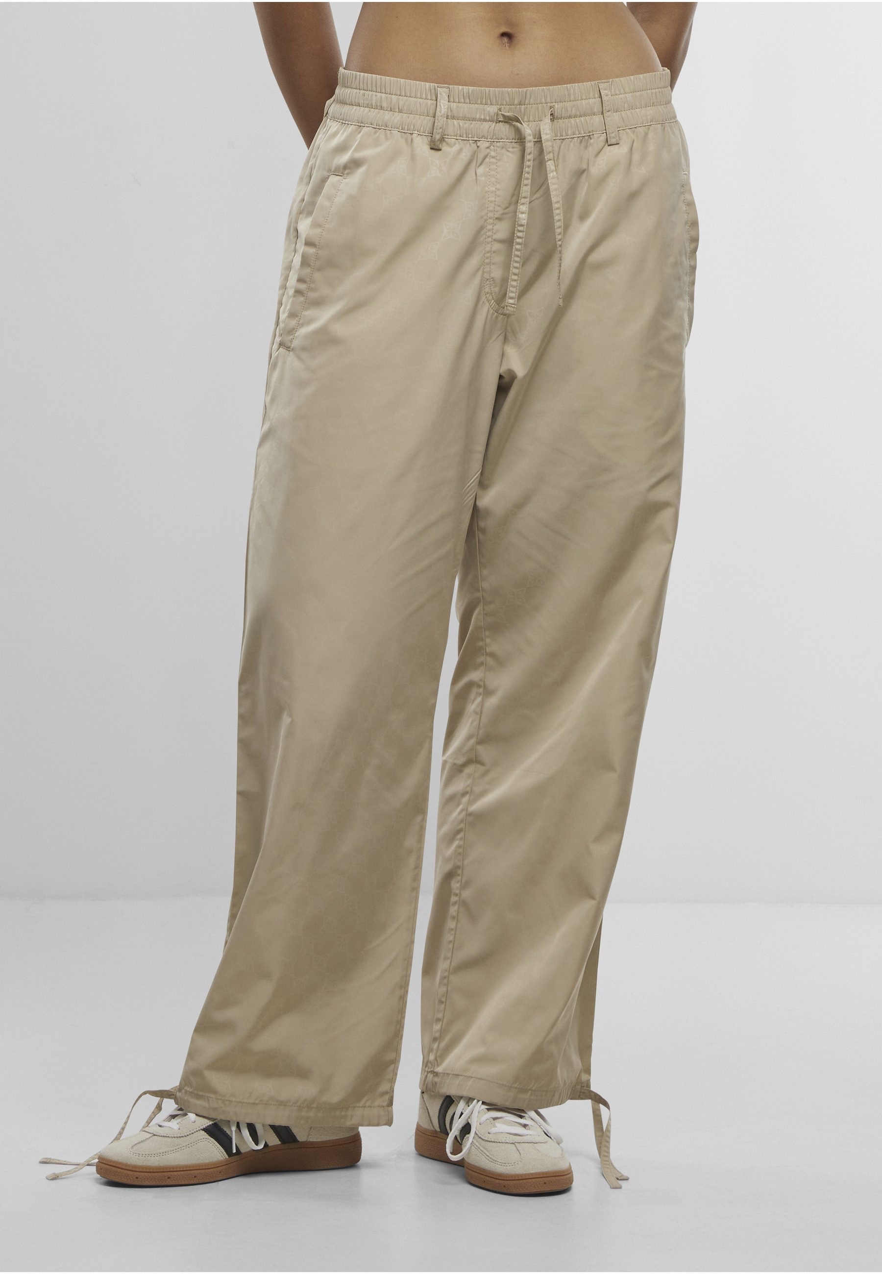 PEQUS Stoffhose PEQUS PEQUS Aether Pin Parachute Pants (1-tlg)