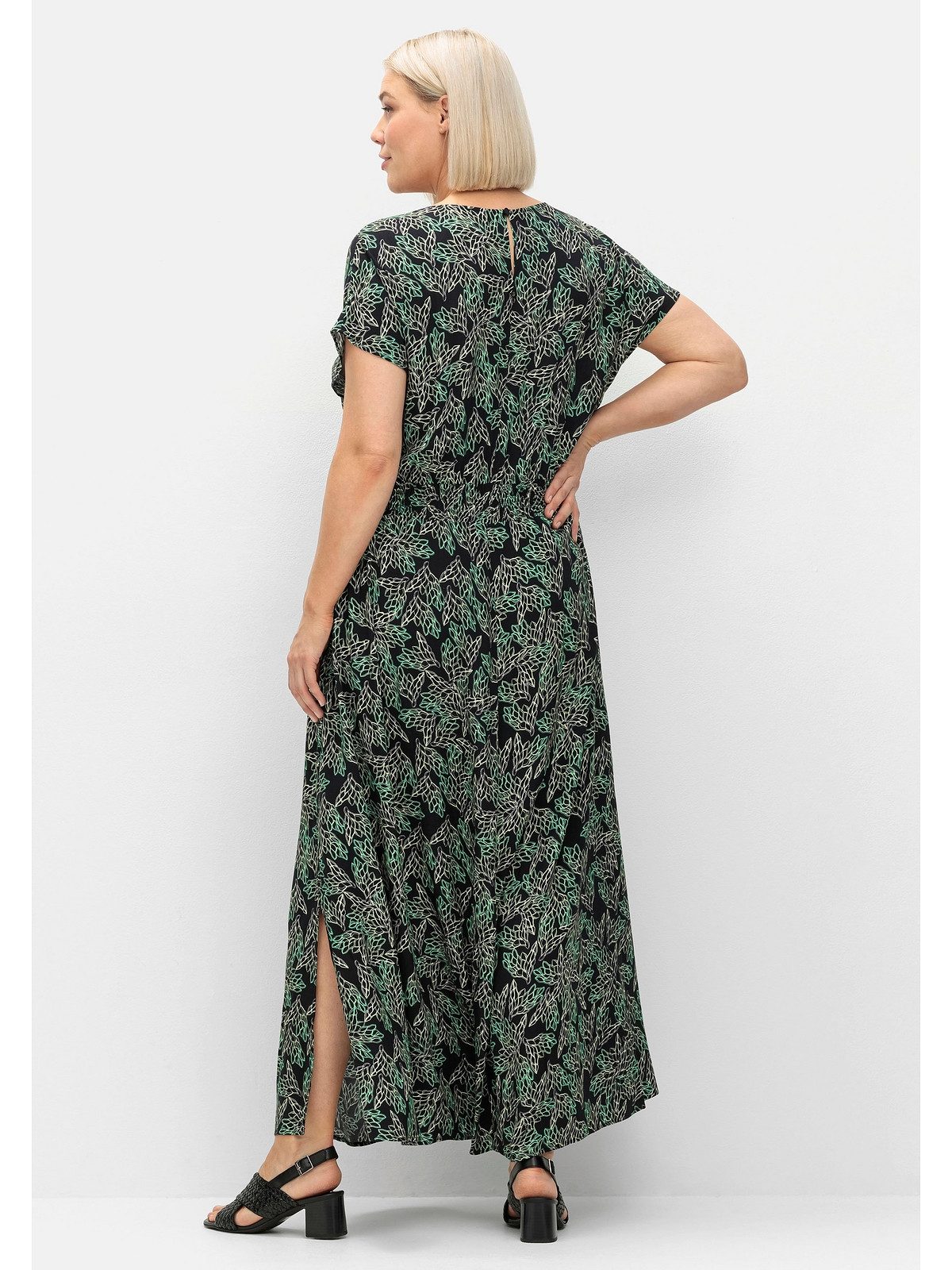 Sheego Maxikleid Große Größen mit Alloverdruck und gesmokter Taille