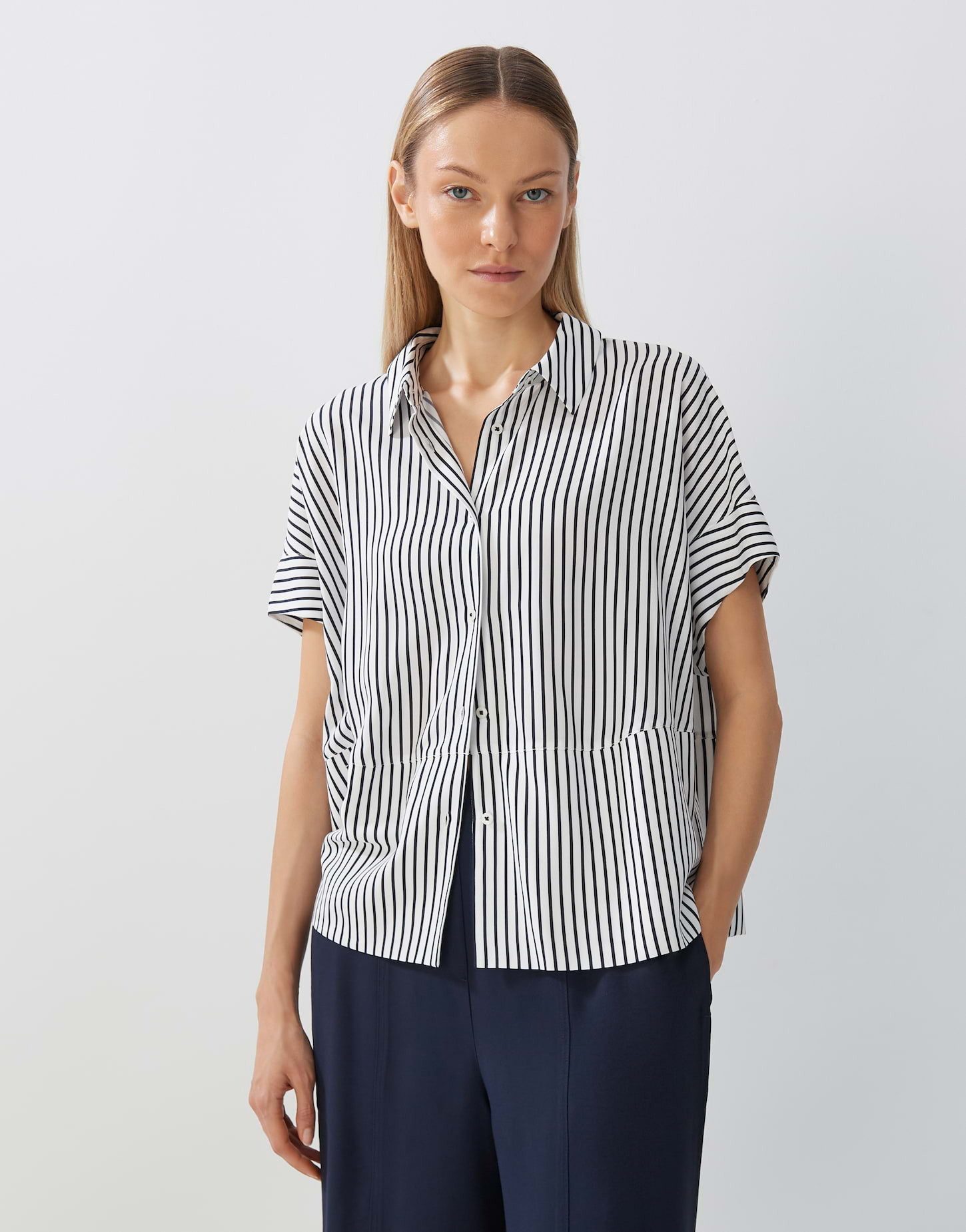 Kurzarmbluse Zarko fine stripe